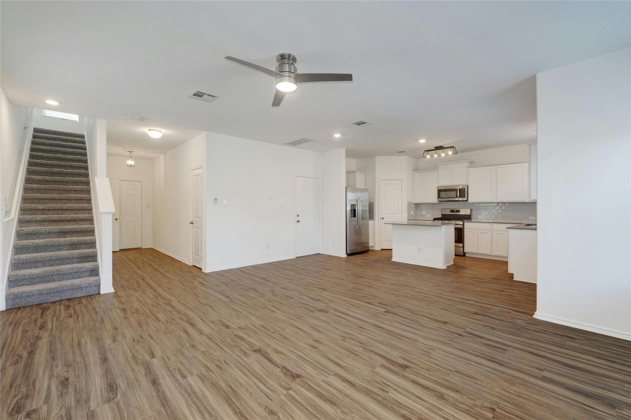 424 Red Buckeye LOOP