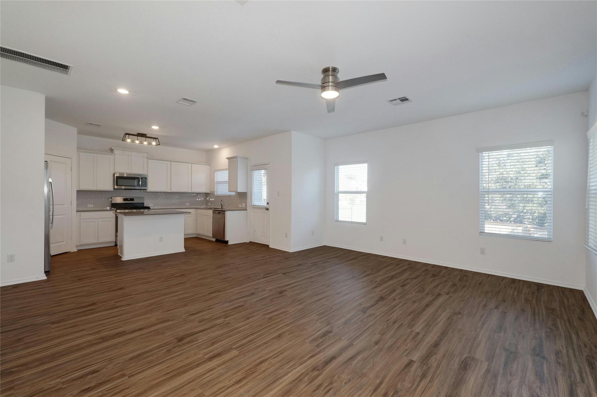 424 Red Buckeye LOOP