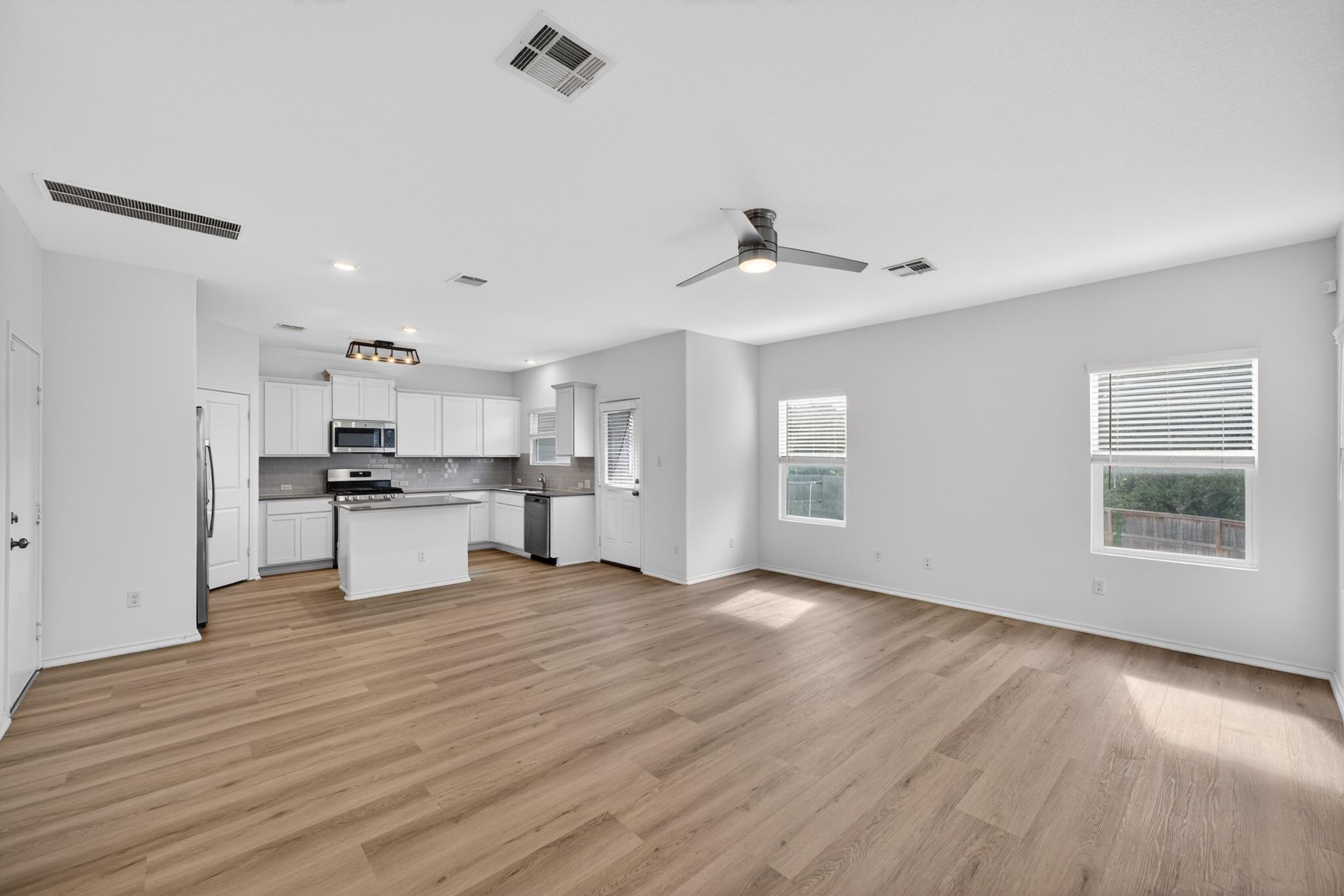 424 Red Buckeye LOOP