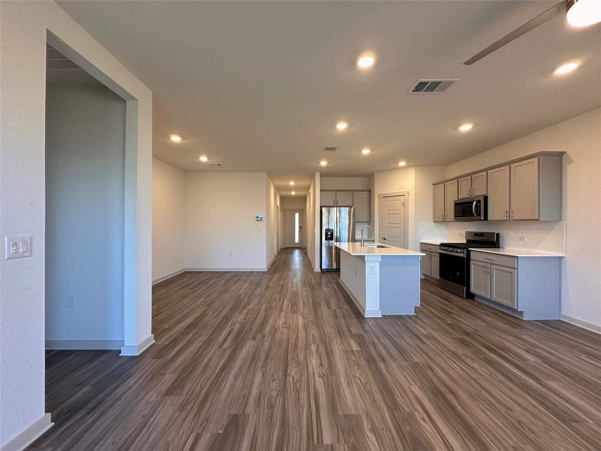 13905 Bavarian Forest DR