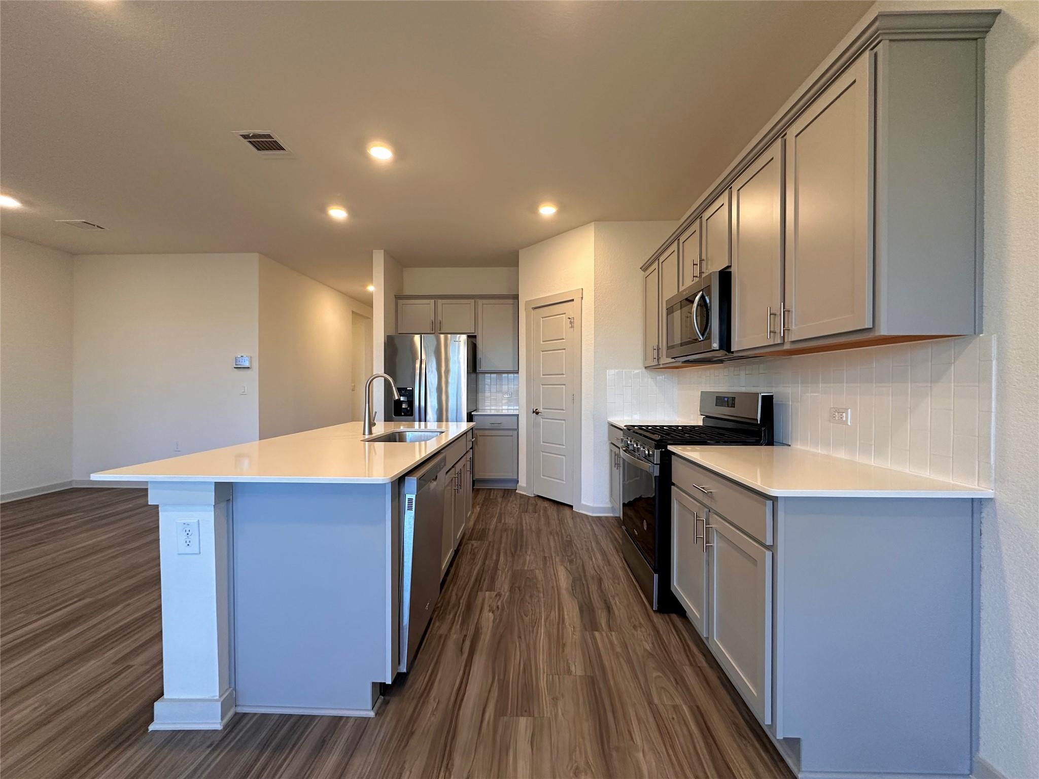 13905 Bavarian Forest DR