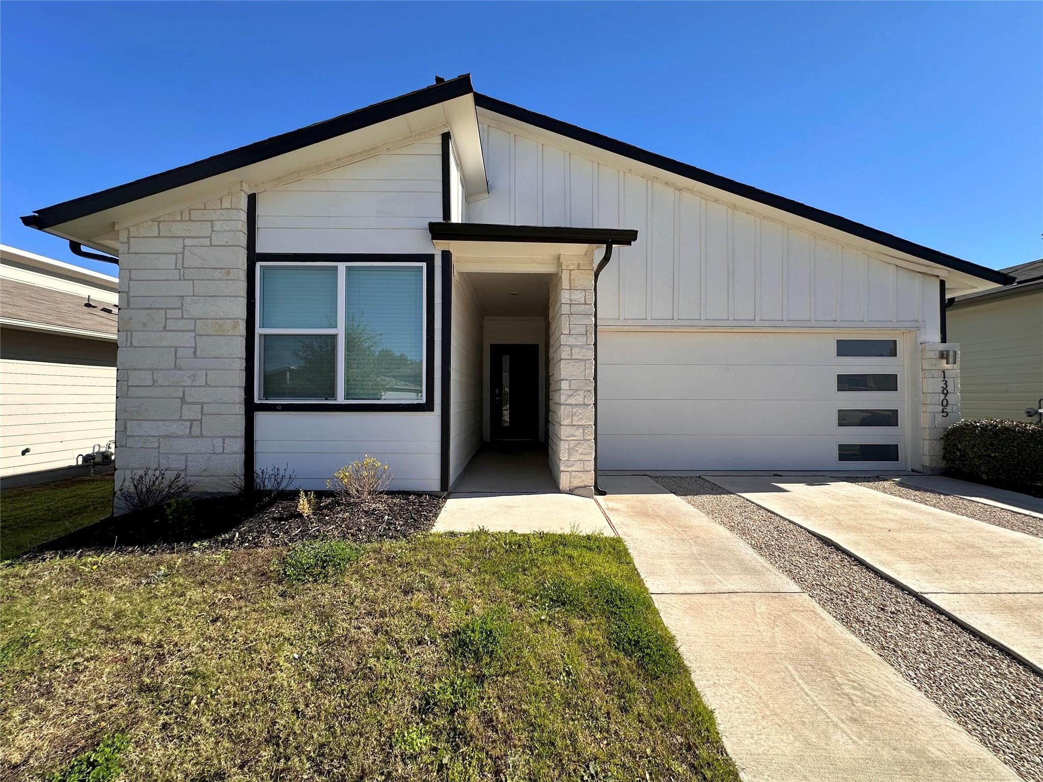 13905 Bavarian Forest DR