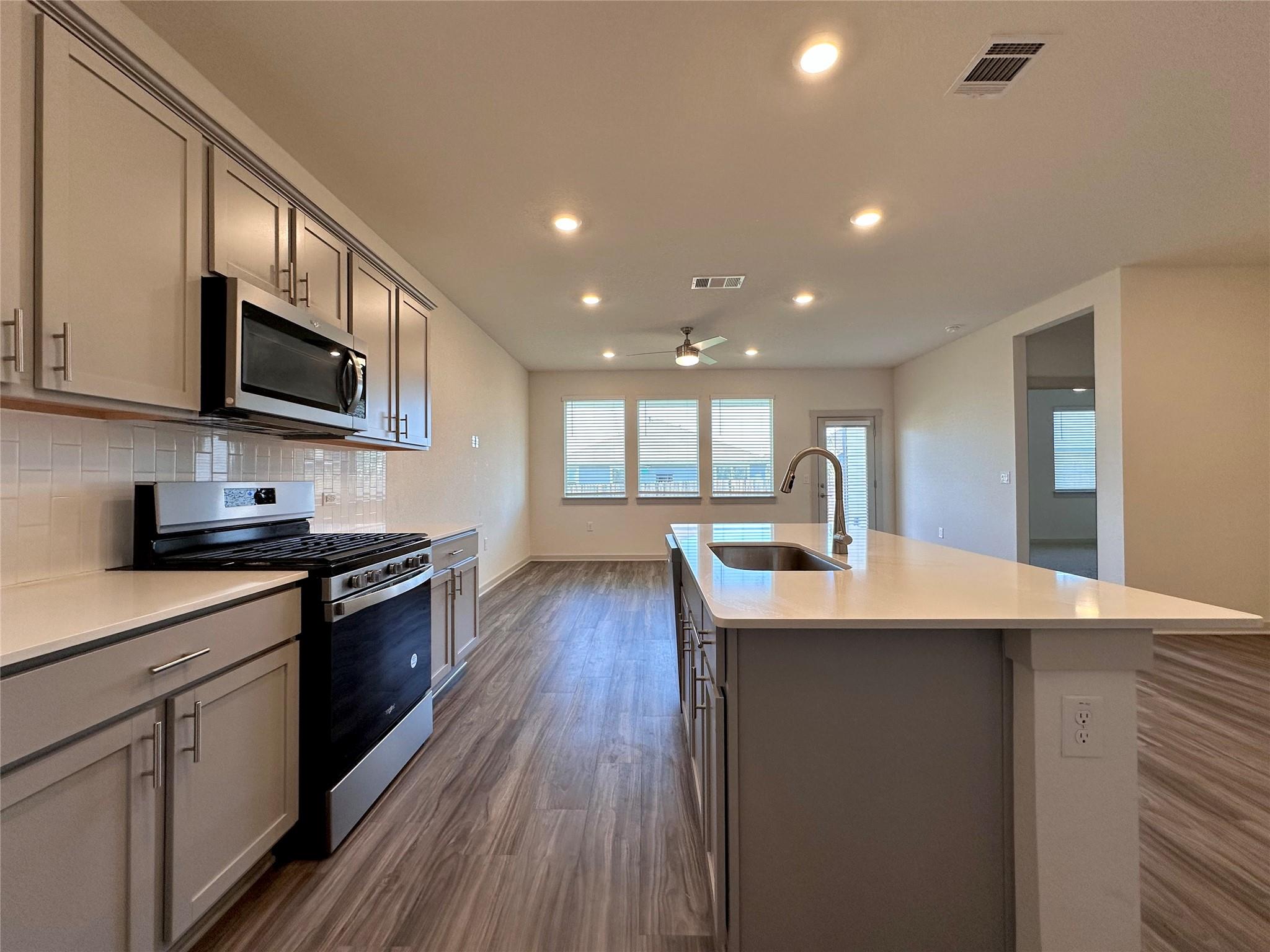 13905 Bavarian Forest DR