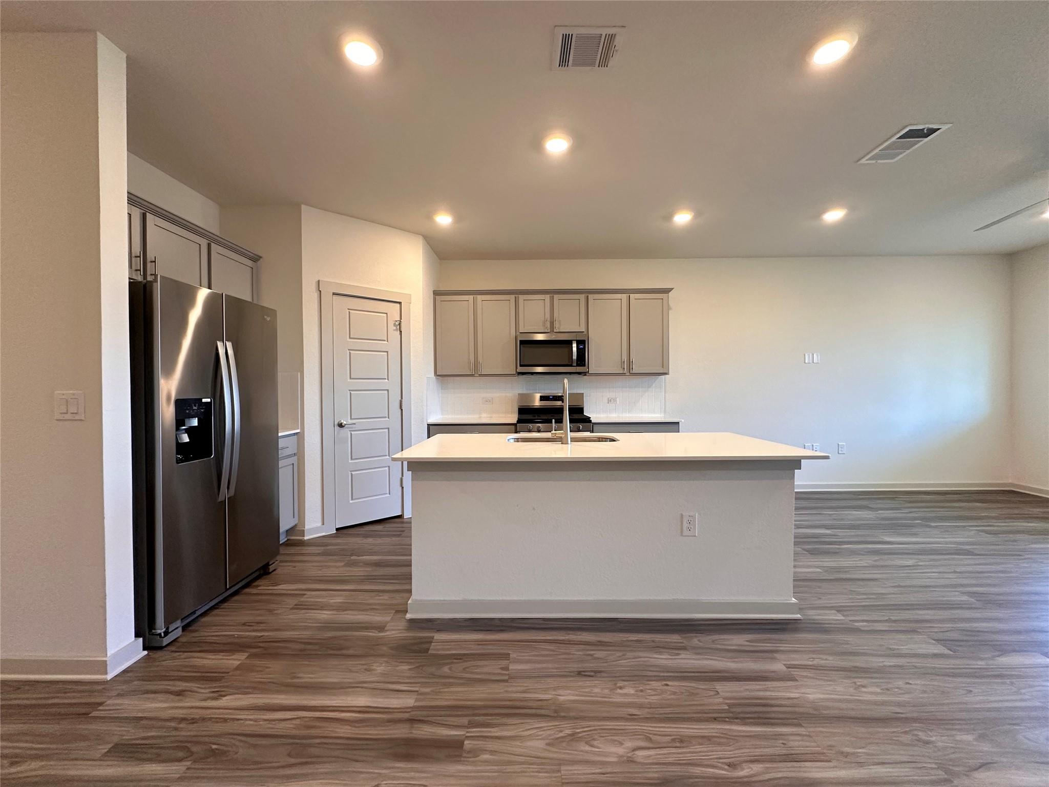 13905 Bavarian Forest DR