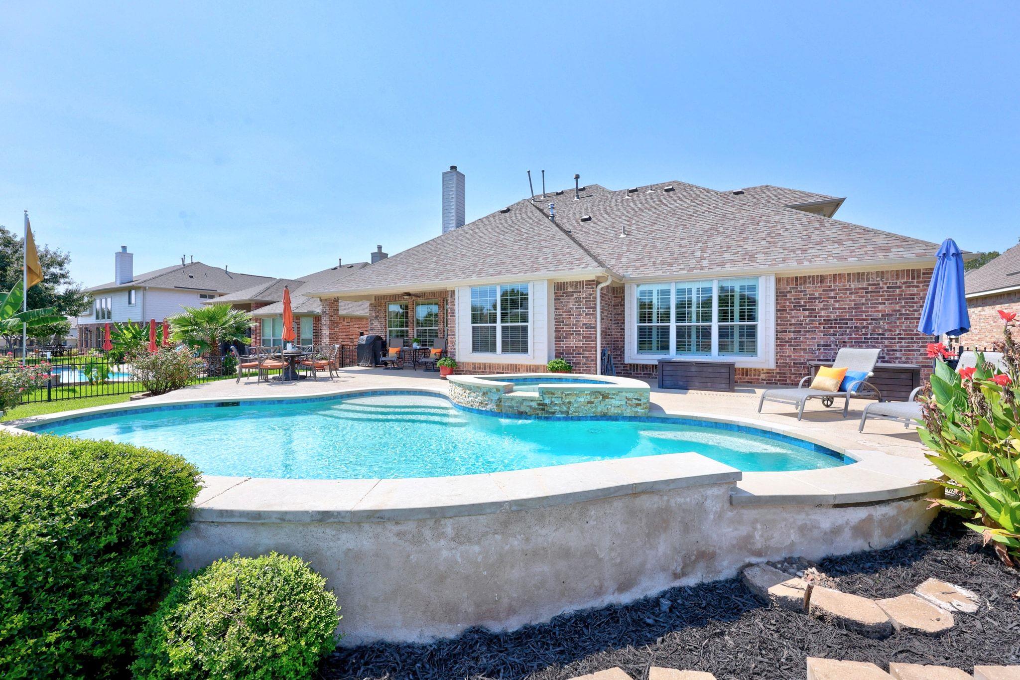 2732 Amen Corner RD