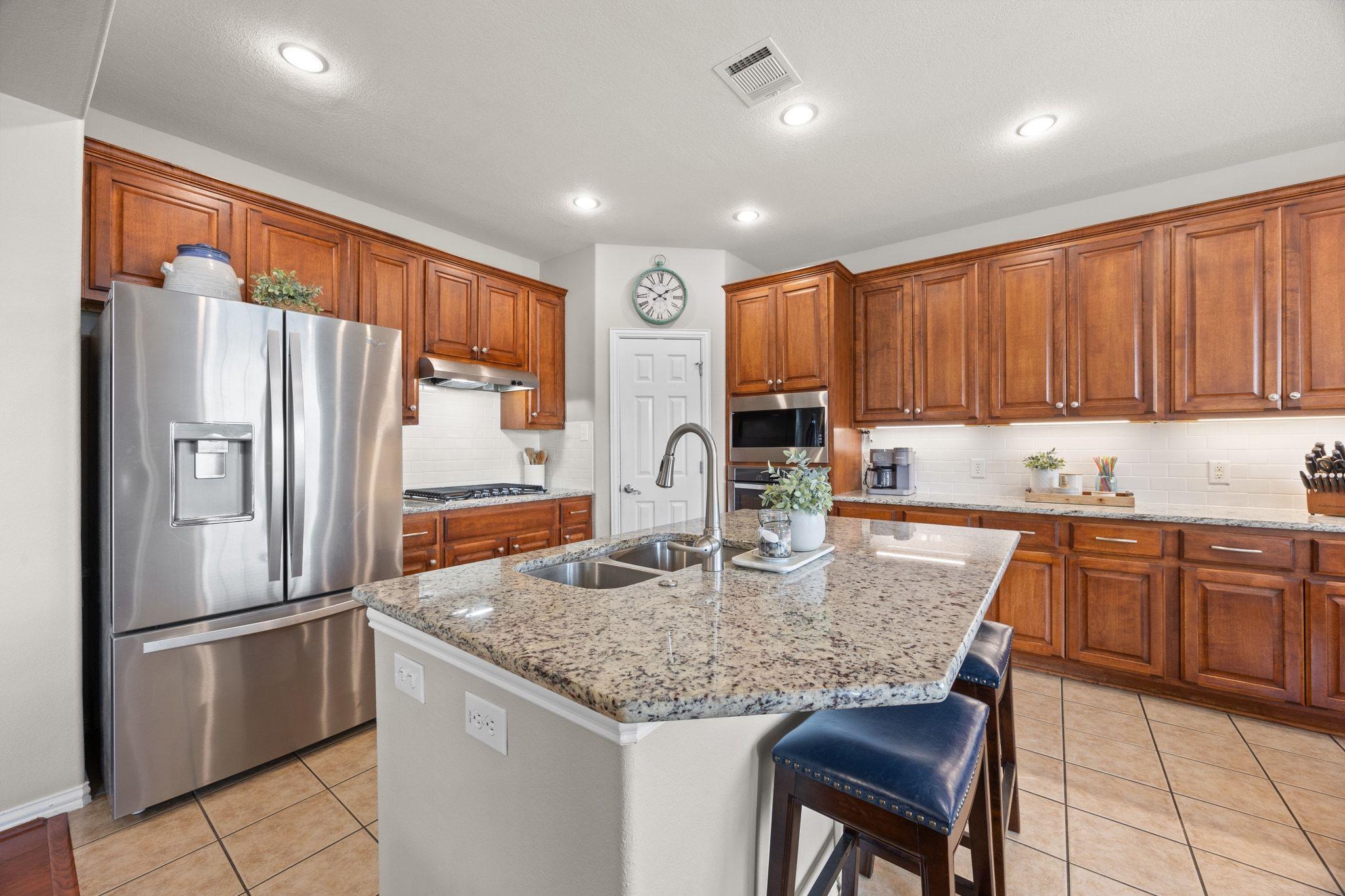 2732 Amen Corner RD