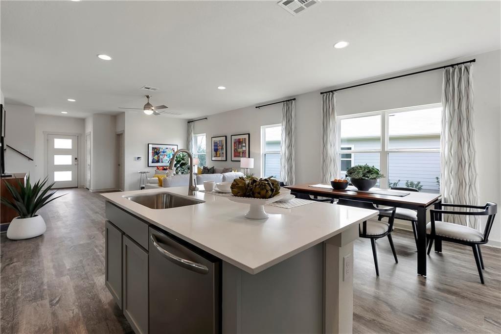 3009 Egan DR