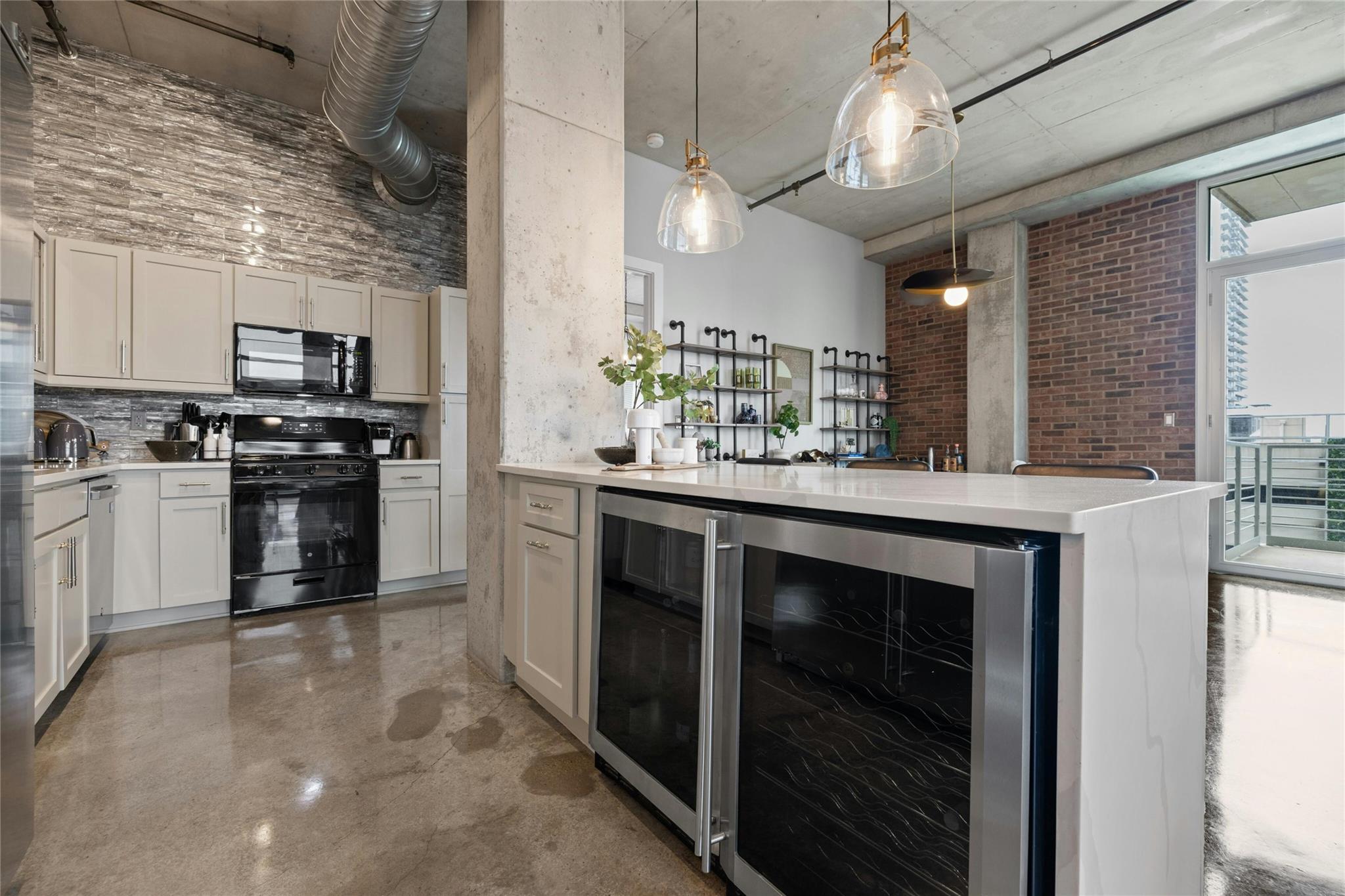 800 W 5th ST # 501