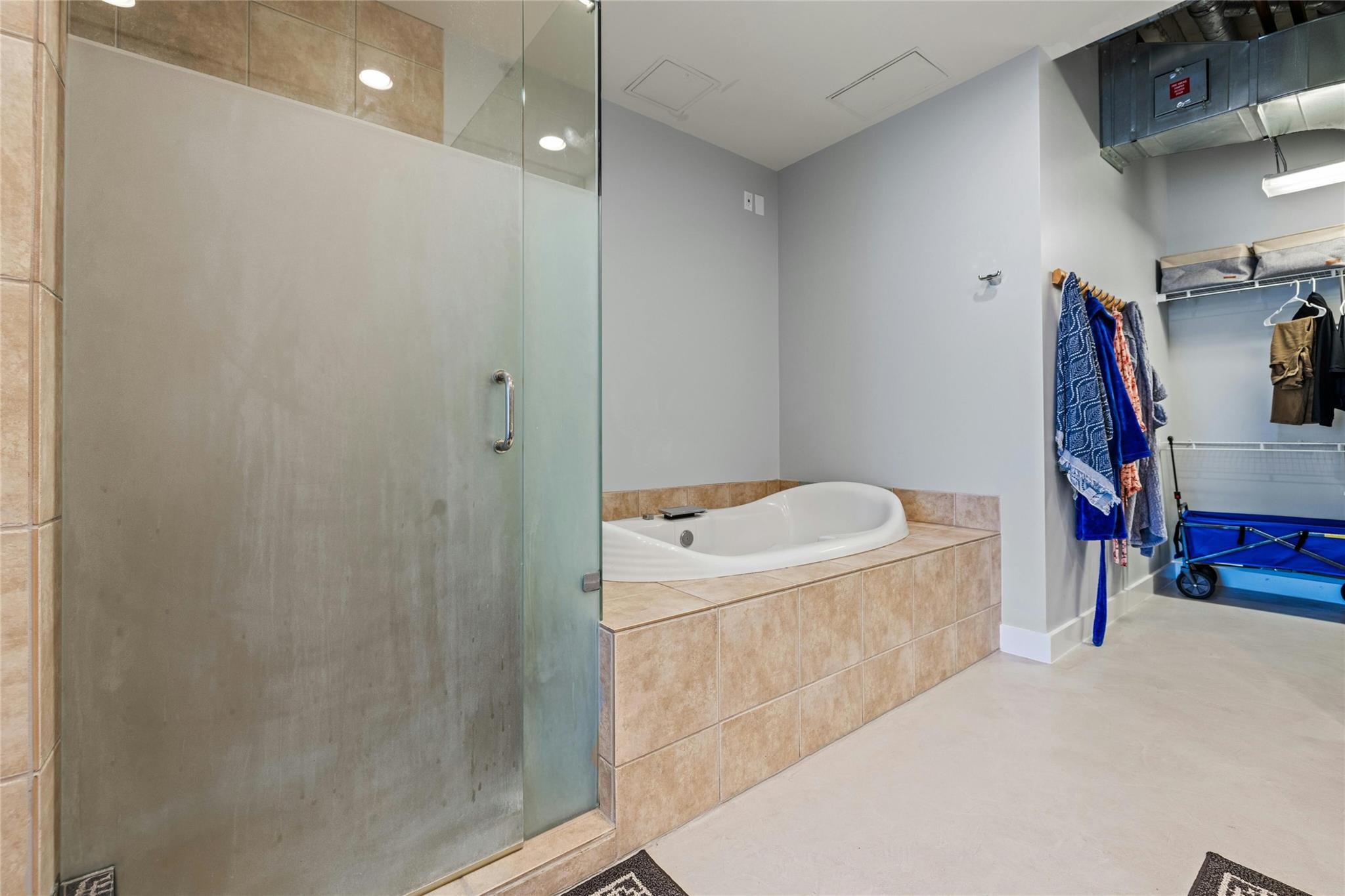 800 W 5th ST # 501
