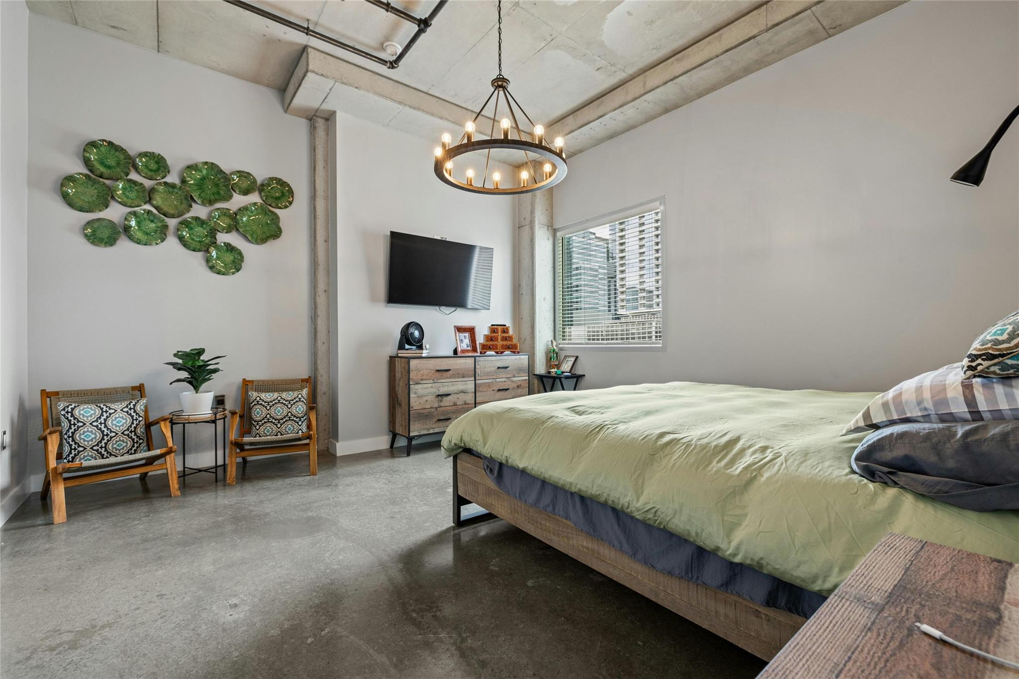 800 W 5th ST # 501