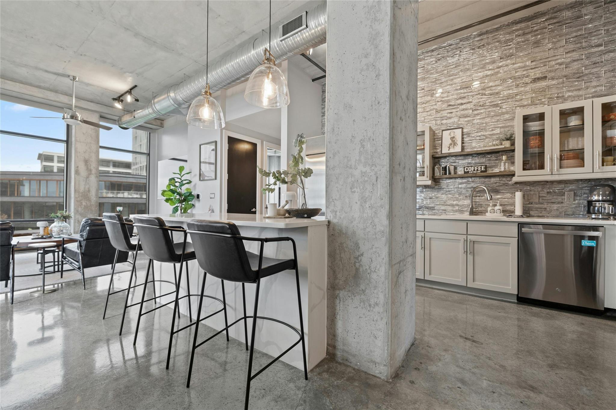 800 W 5th ST # 501