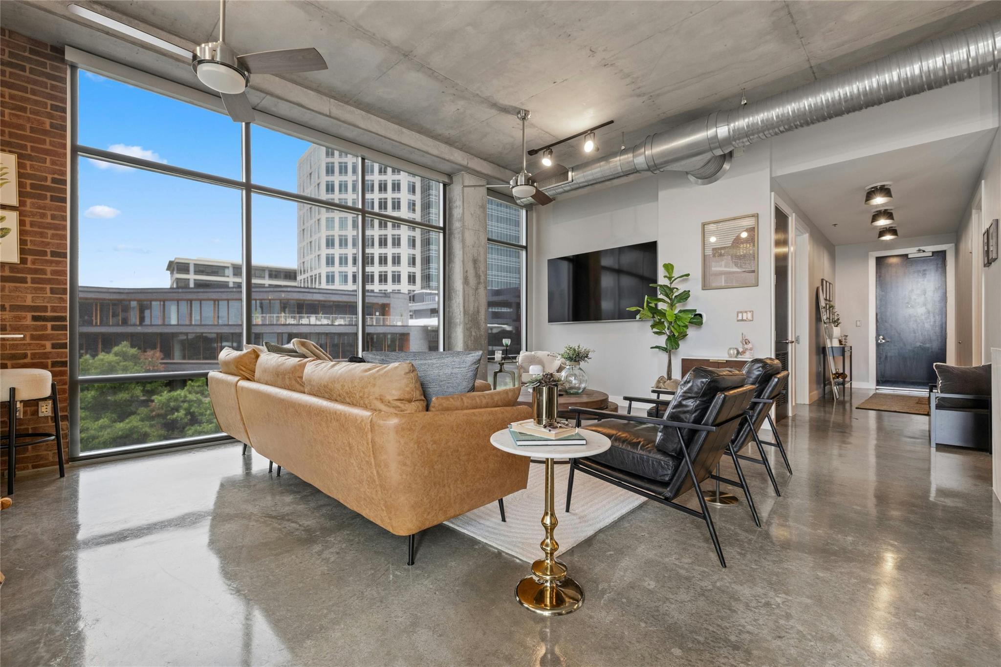 800 W 5th ST # 501