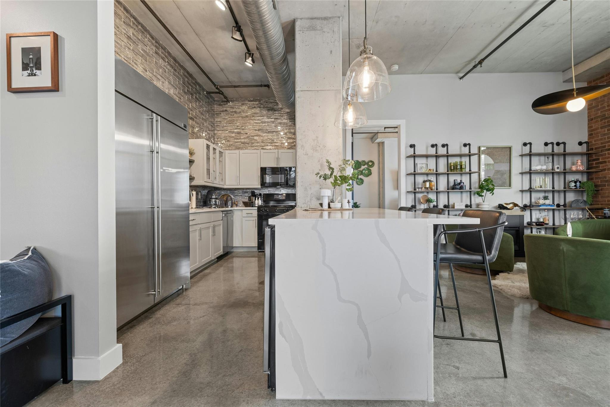 800 W 5th ST # 501