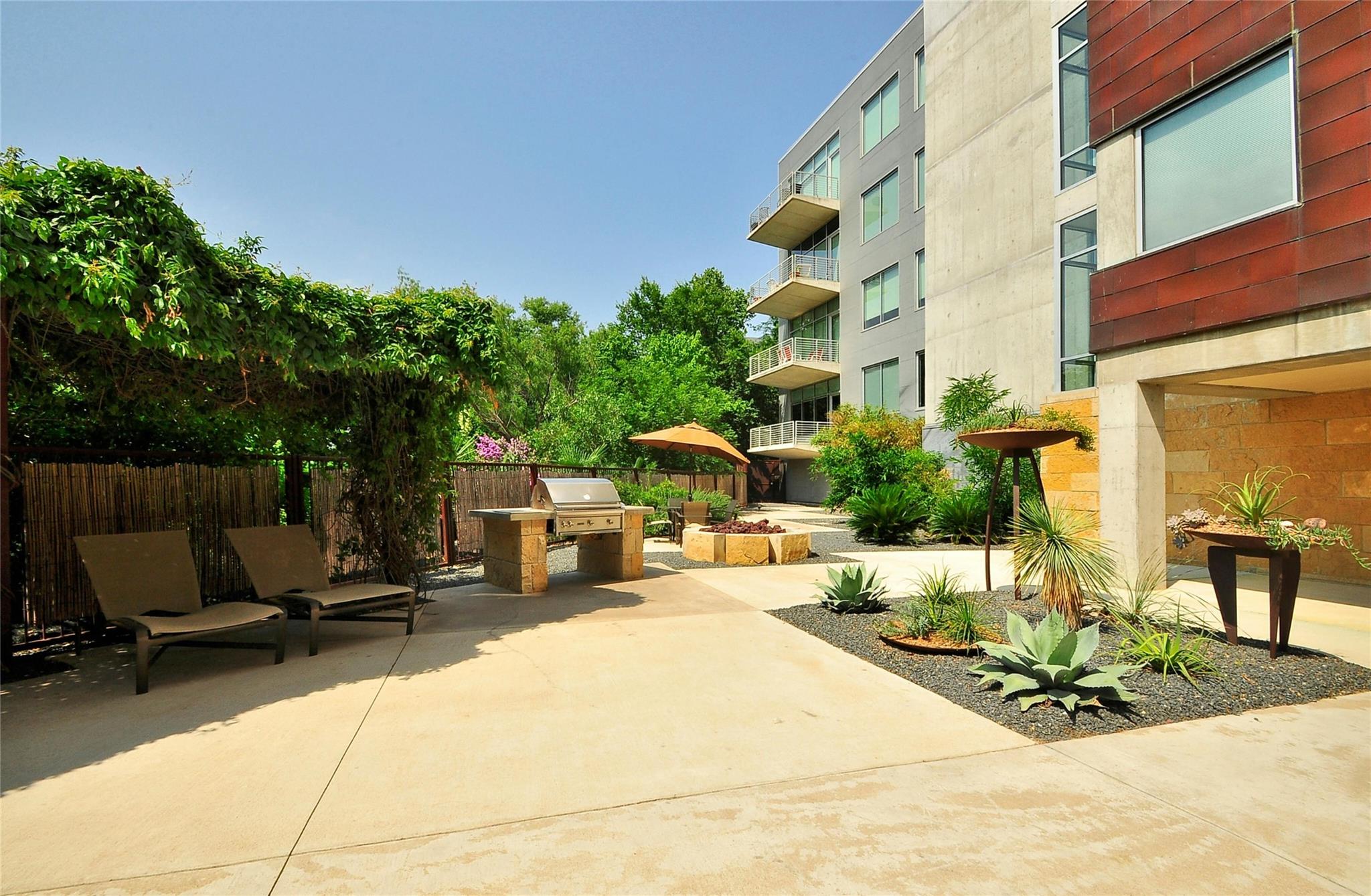 800 W 5th ST # 501