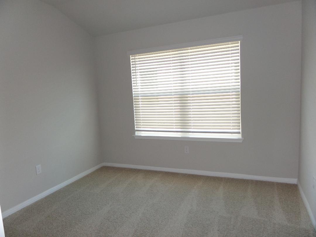 1901 Alamo Heights Ave