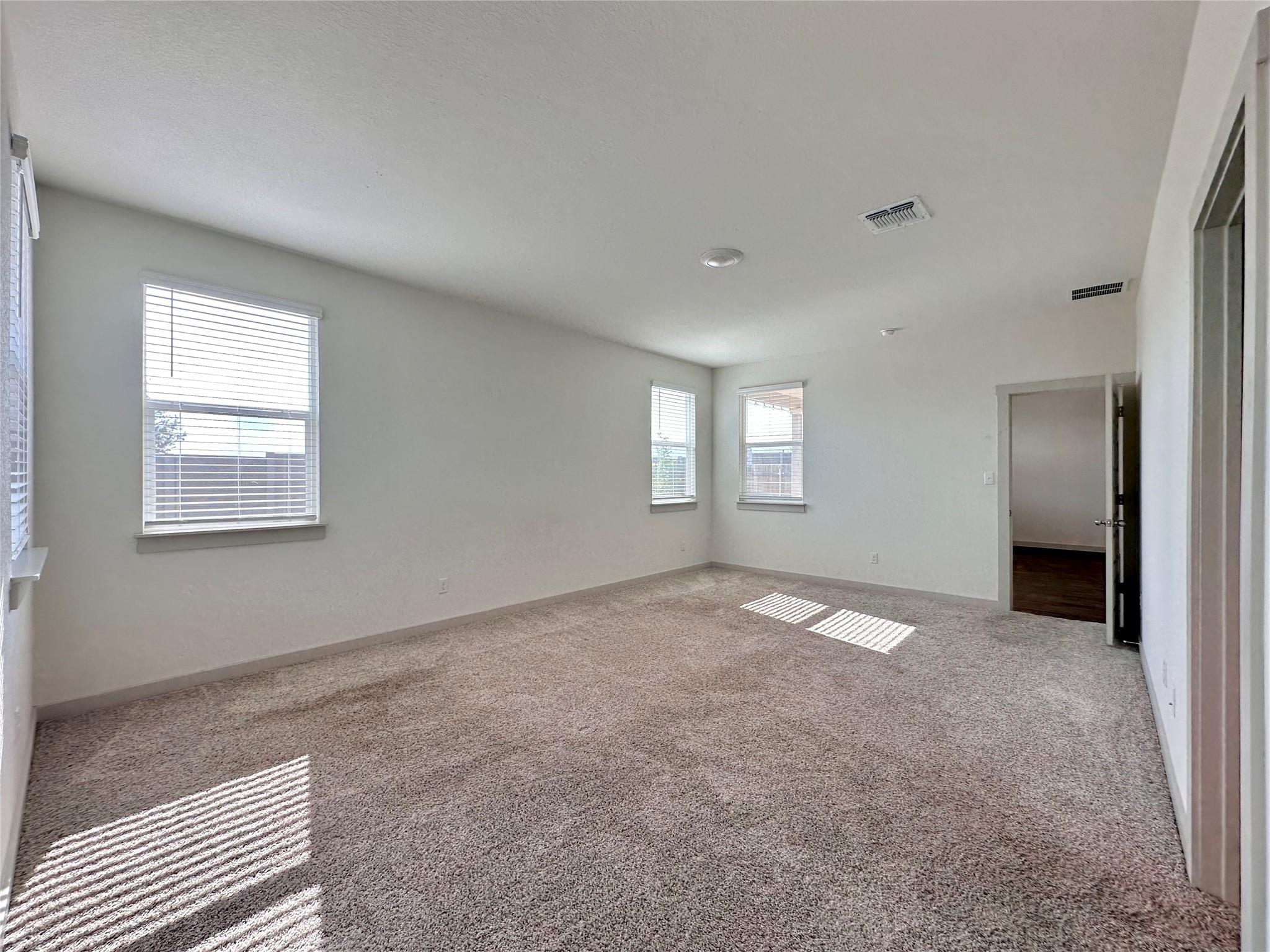 402 Barton Creek LN