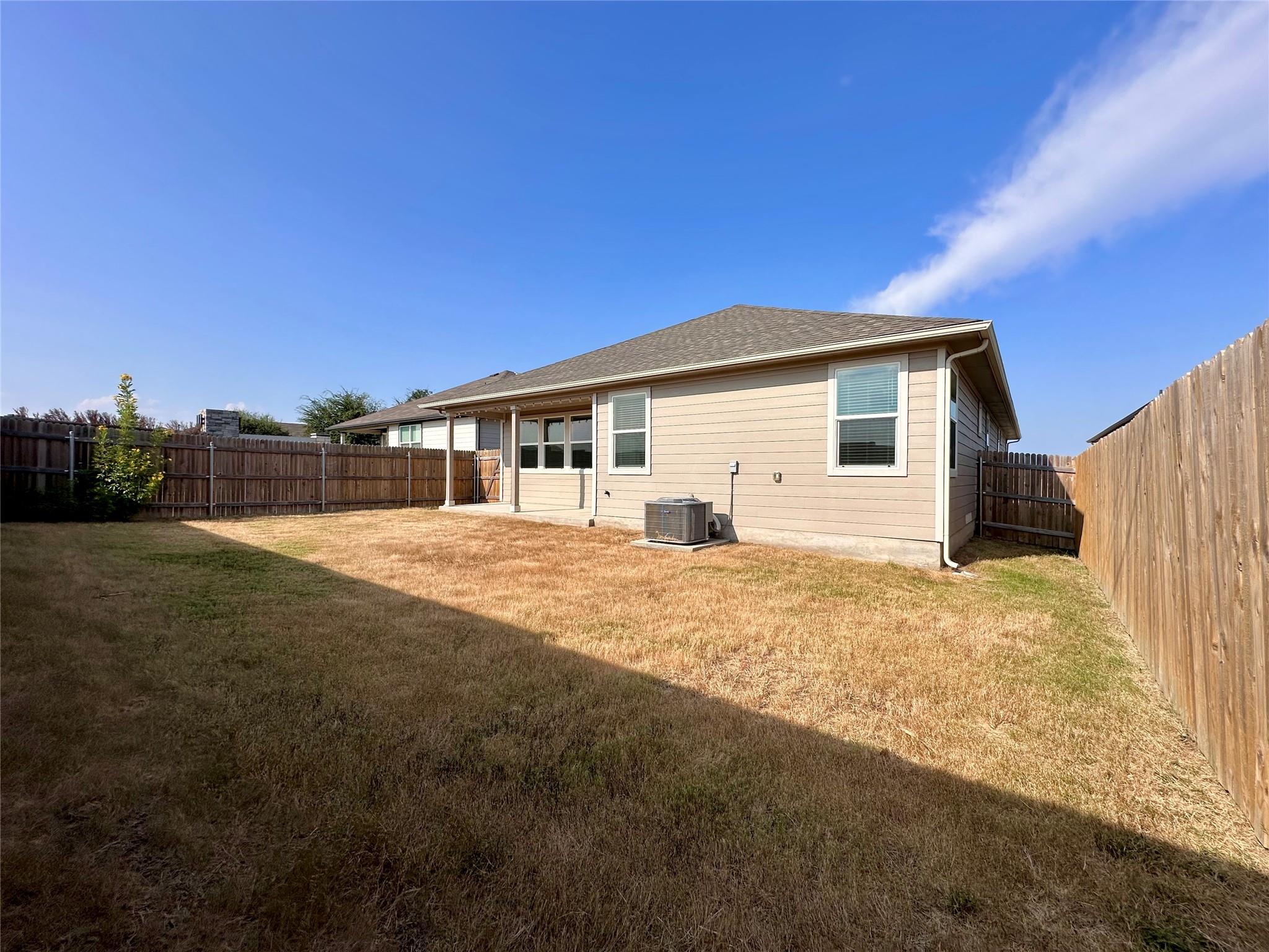 402 Barton Creek LN