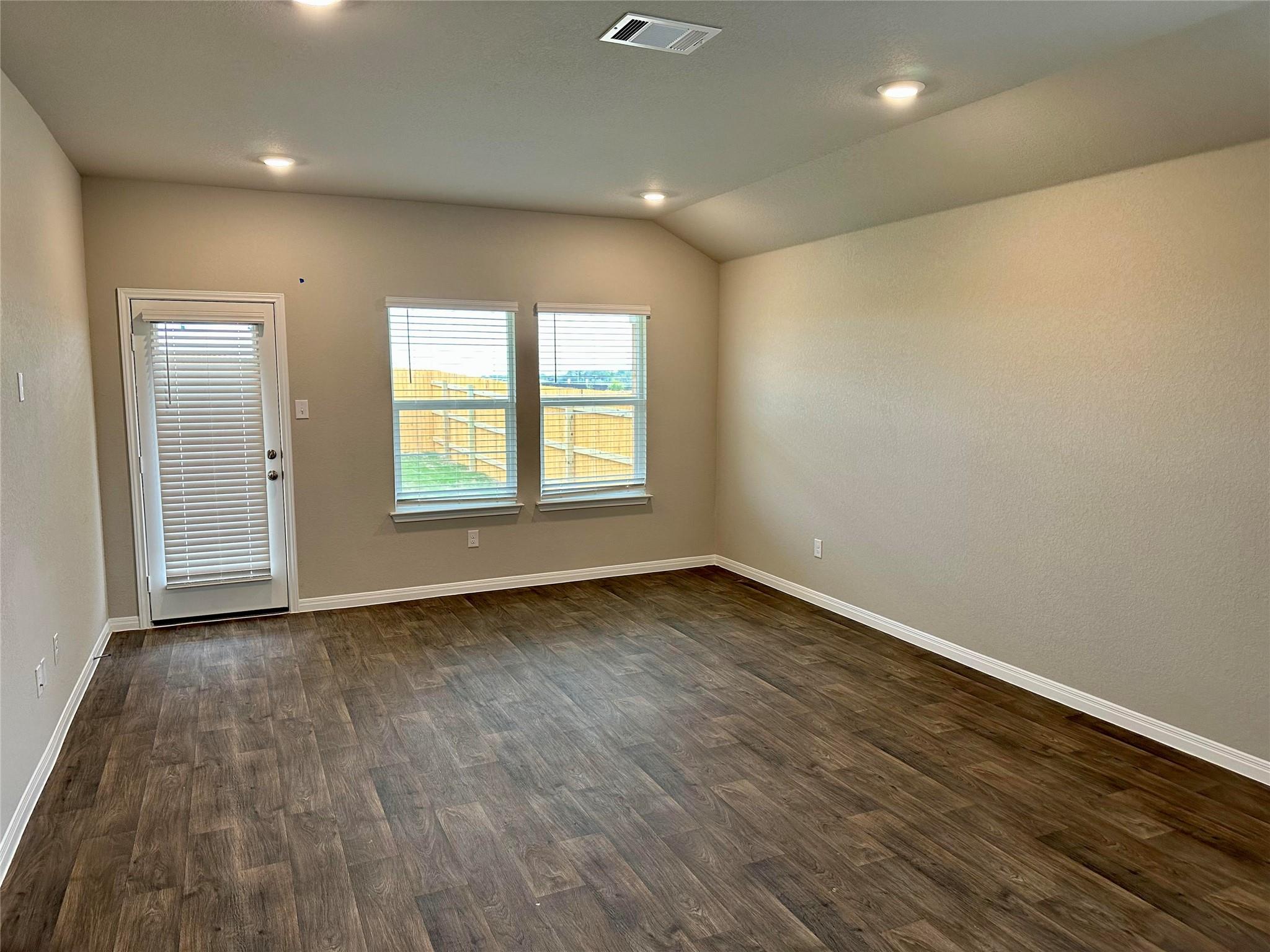 308 Globe Mallow CIR