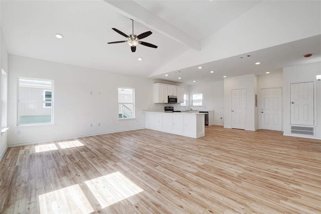 231 La Fortuna DR