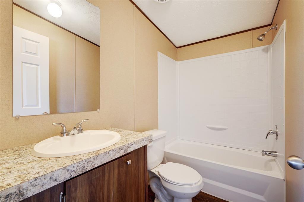 231 La Fortuna DR