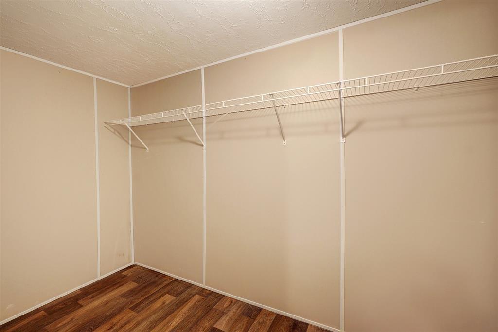231 La Fortuna DR
