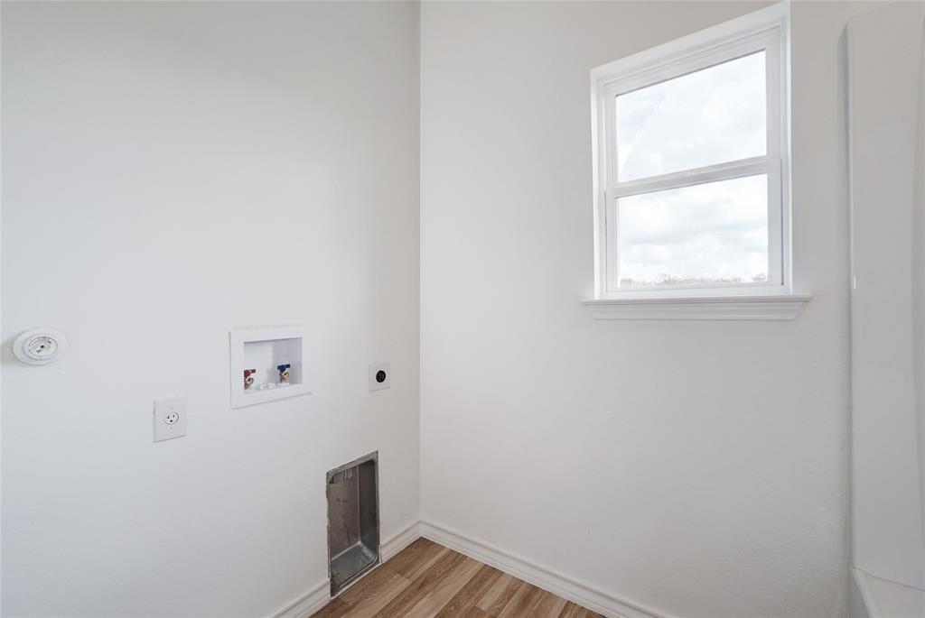 231 La Fortuna DR