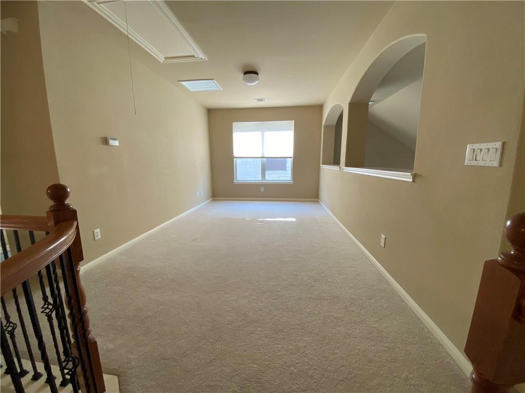 15305 Interlachen DR