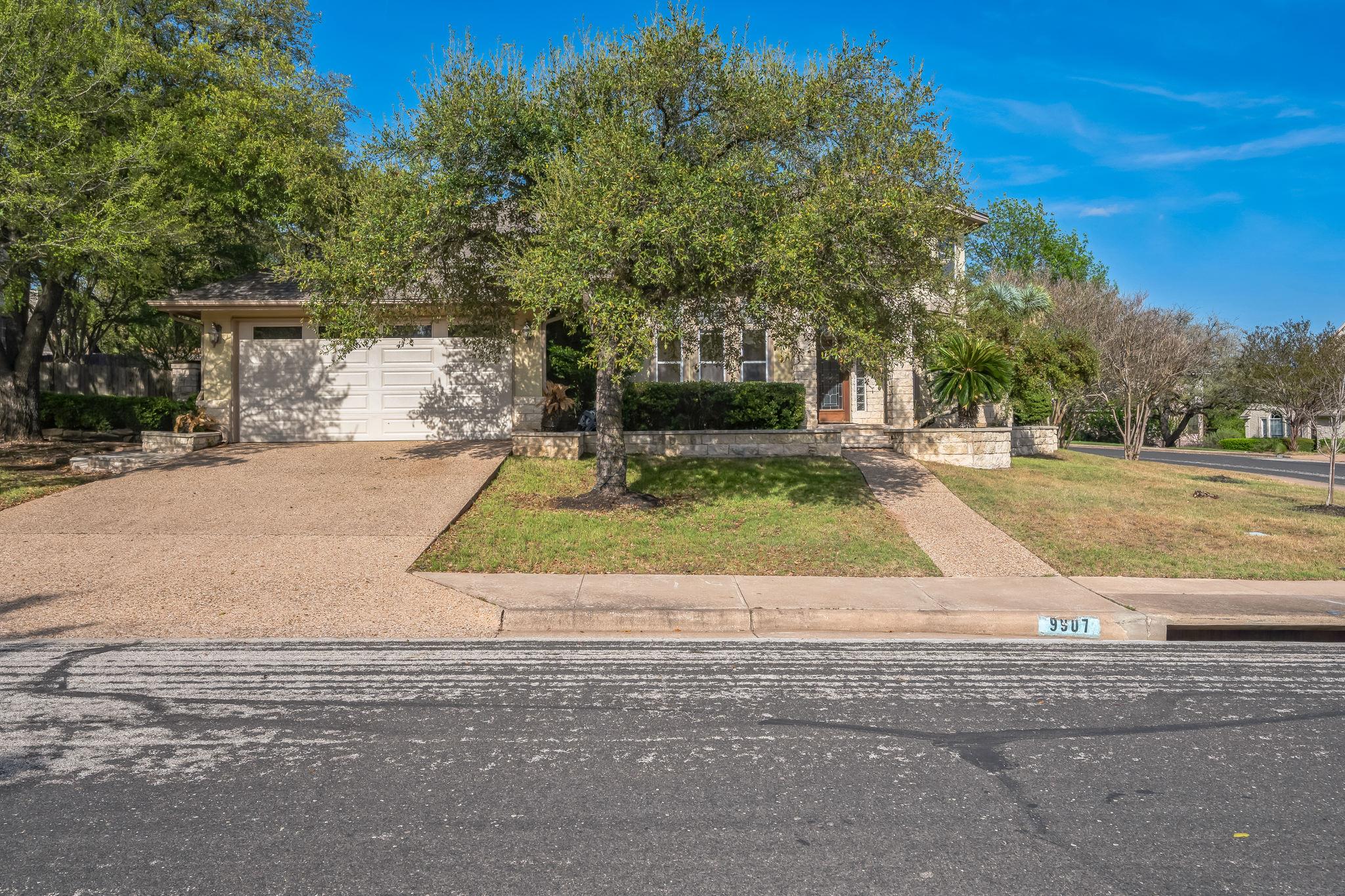 9907 Spicewood Mesa