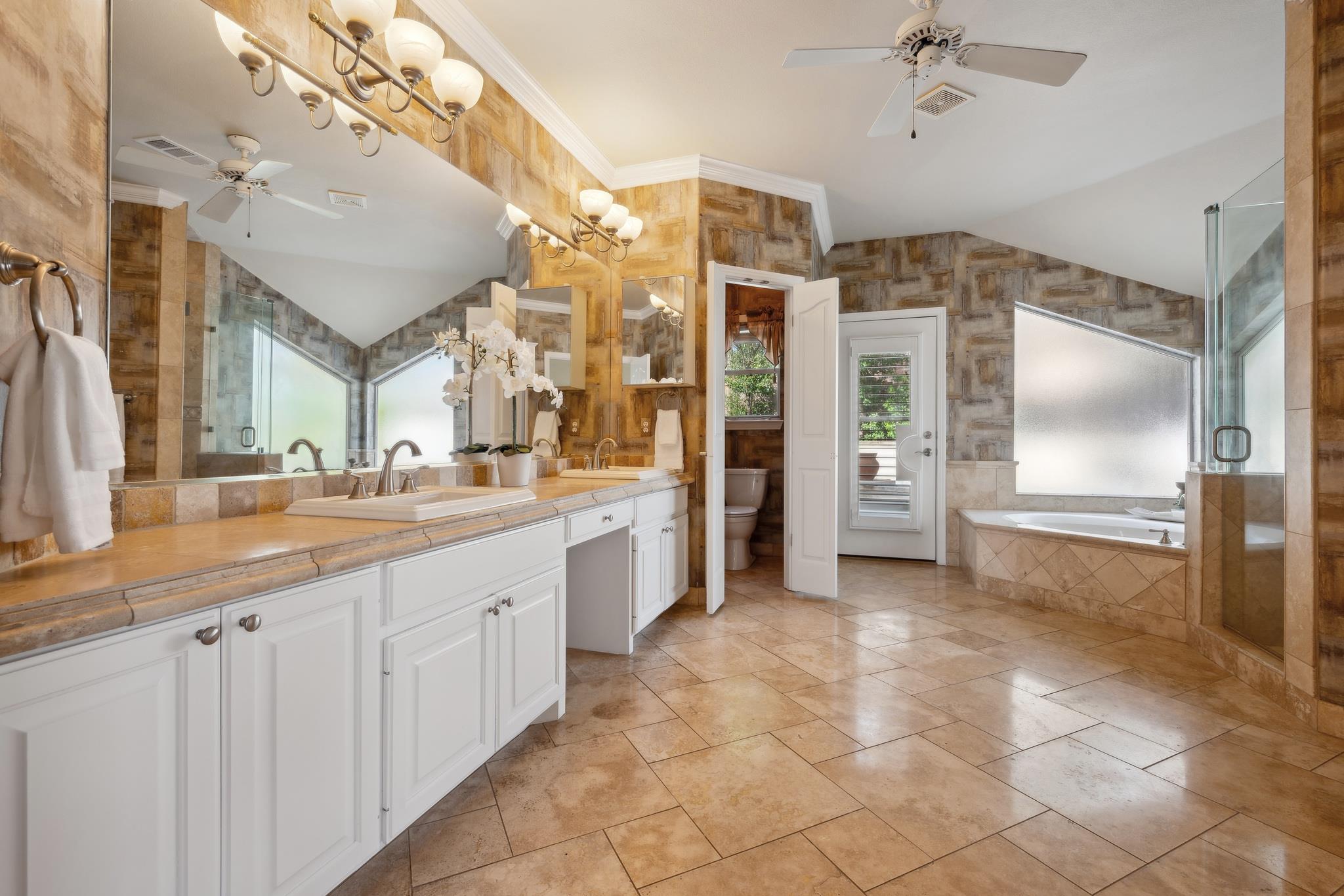 9907 Spicewood Mesa