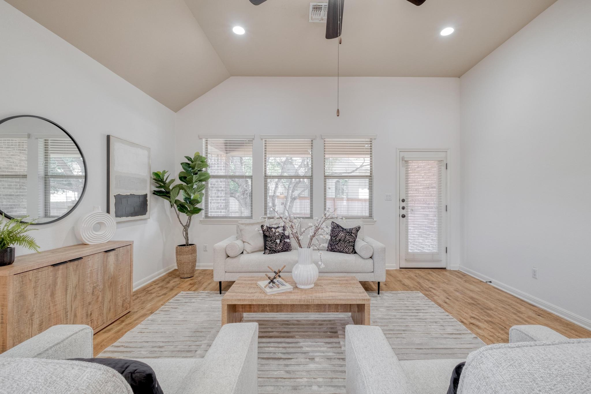 2213 Lookout Range DR