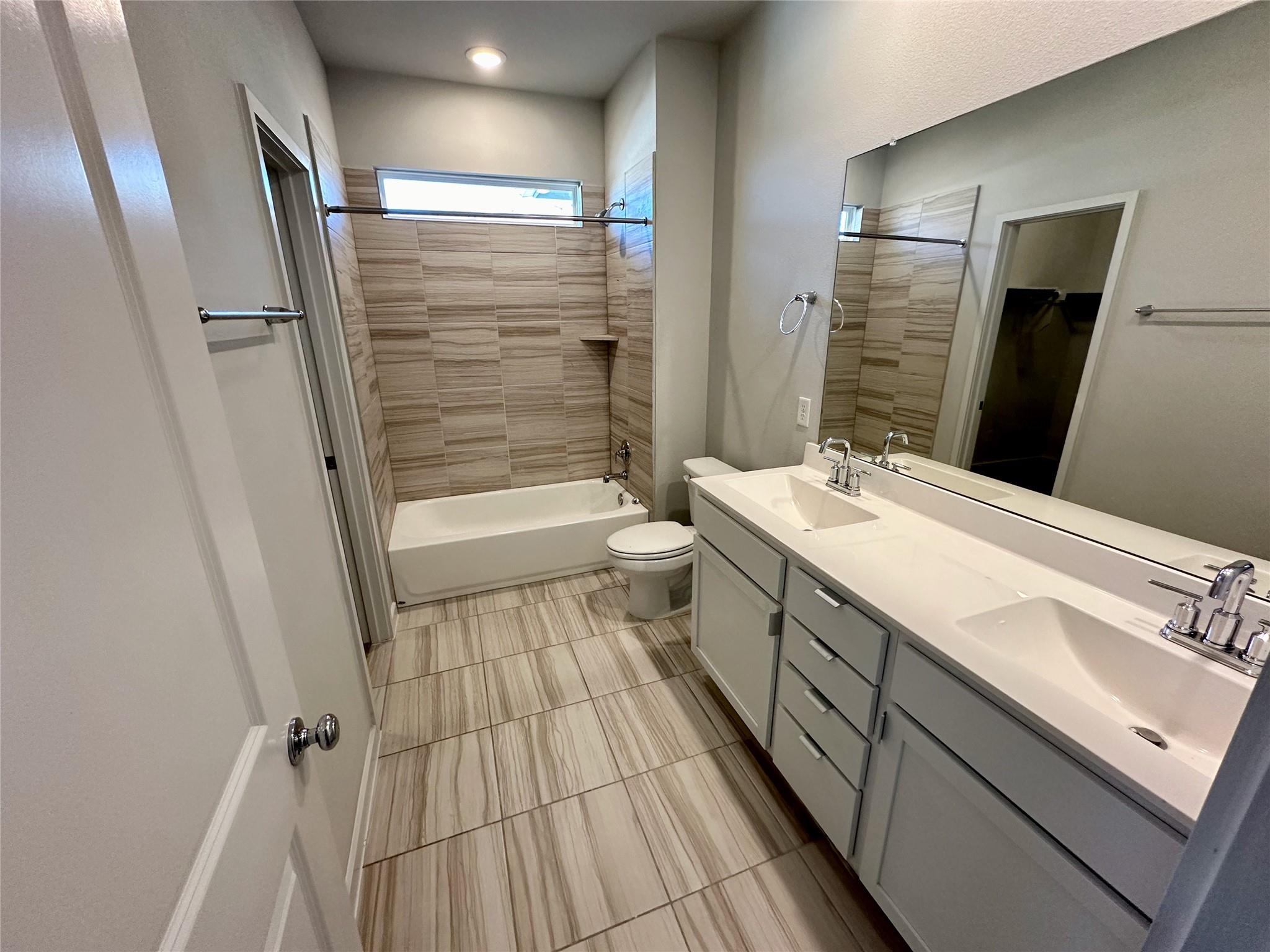 605 W South ST # 21