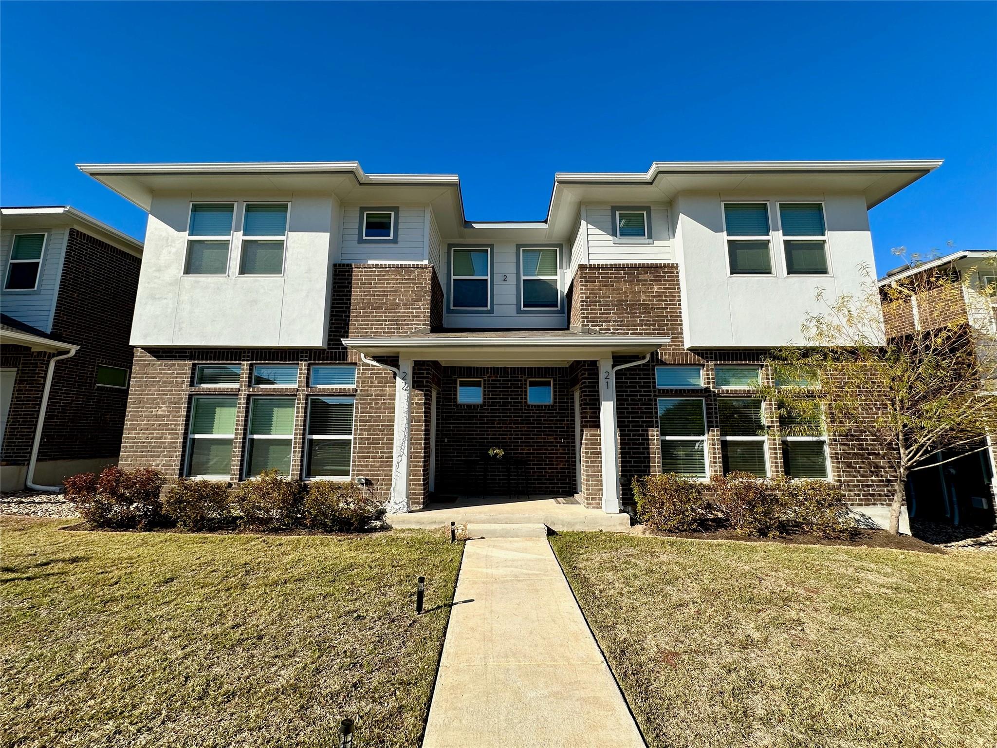 605 W South ST # 21