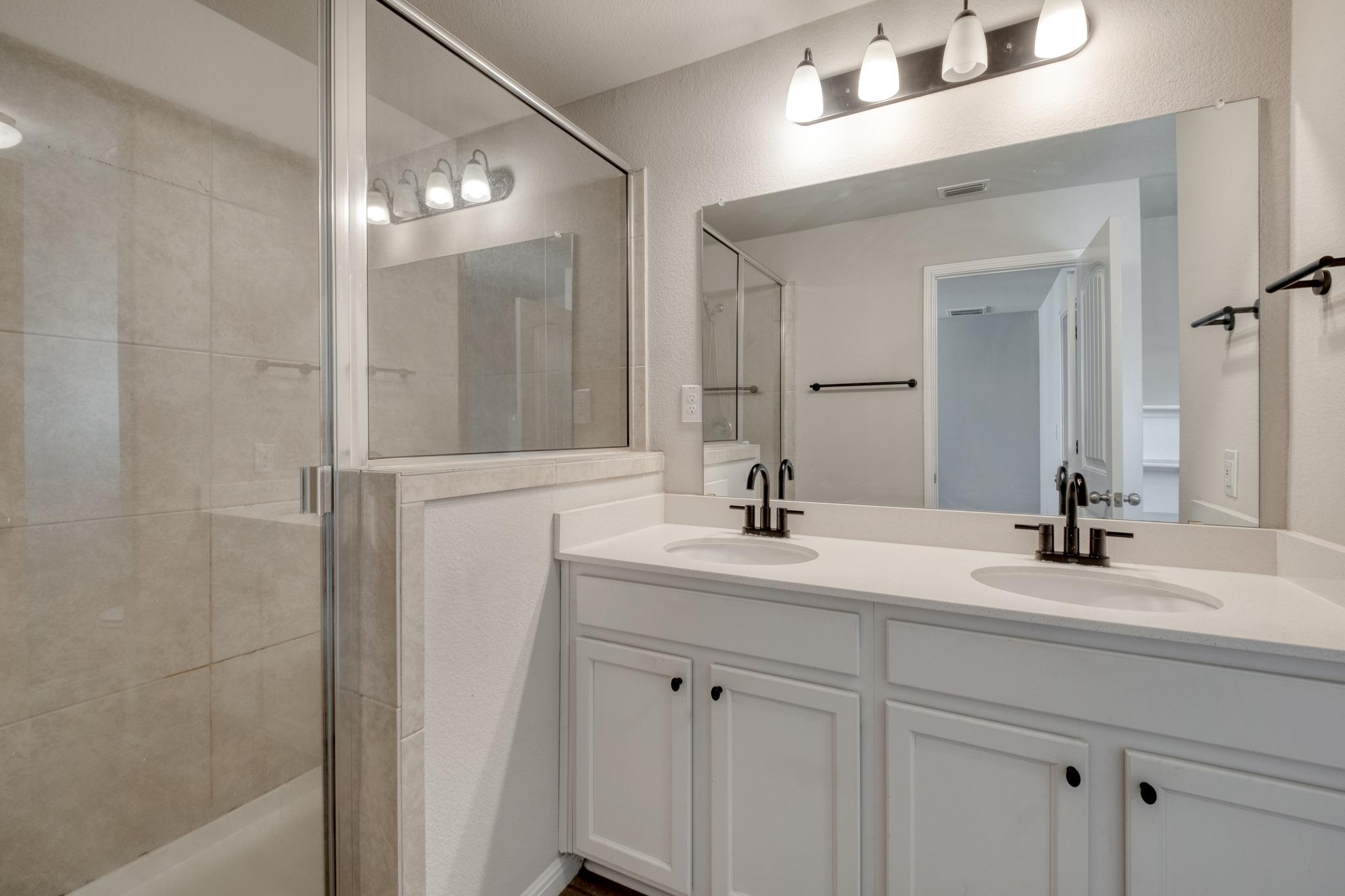 10605 Harwood Overlook CV