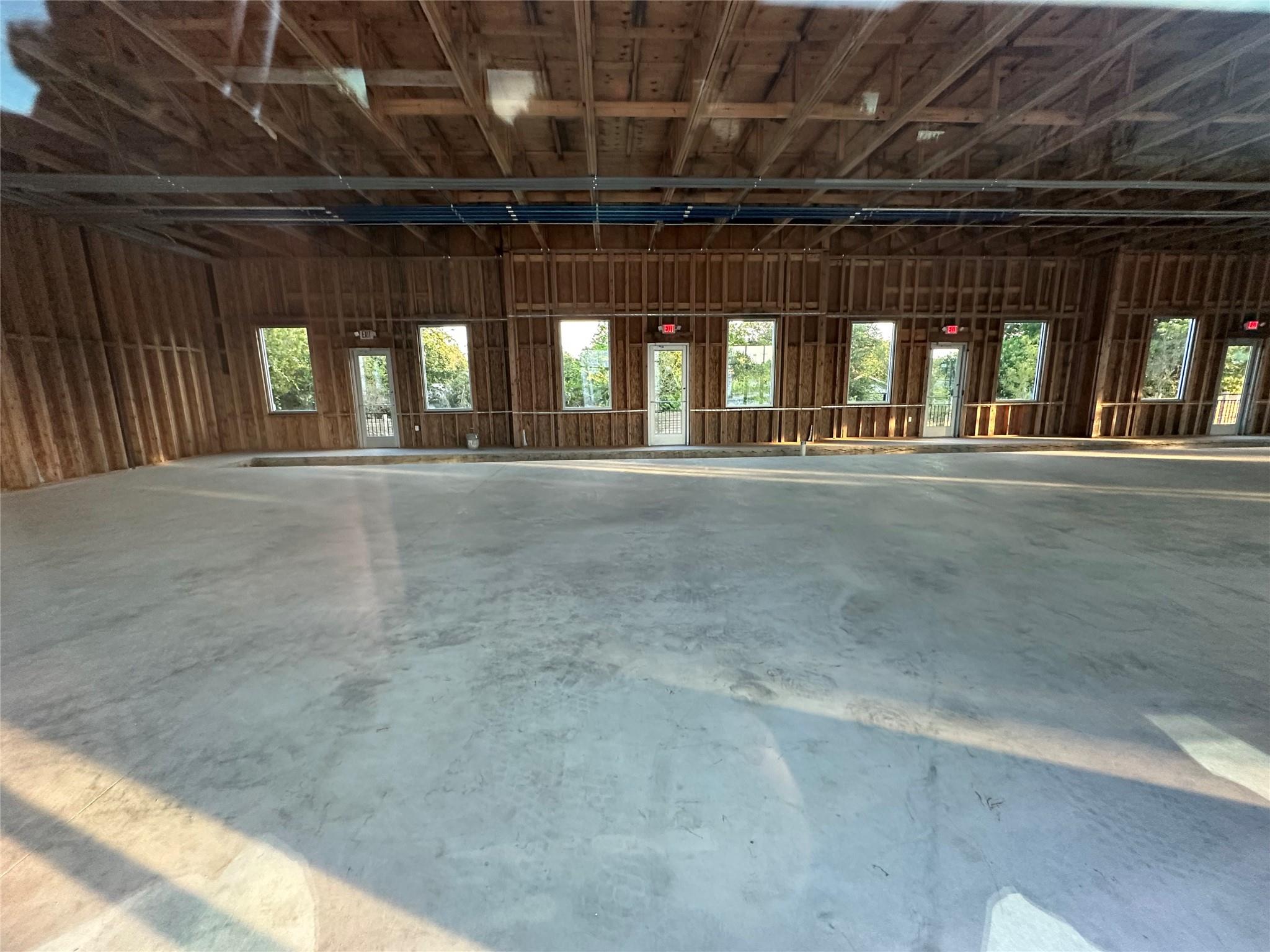 610 Brashear LN # 401