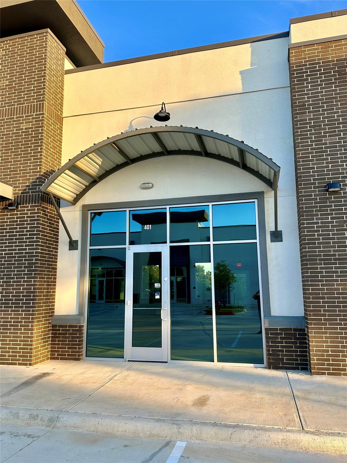 610 Brashear LN # 401