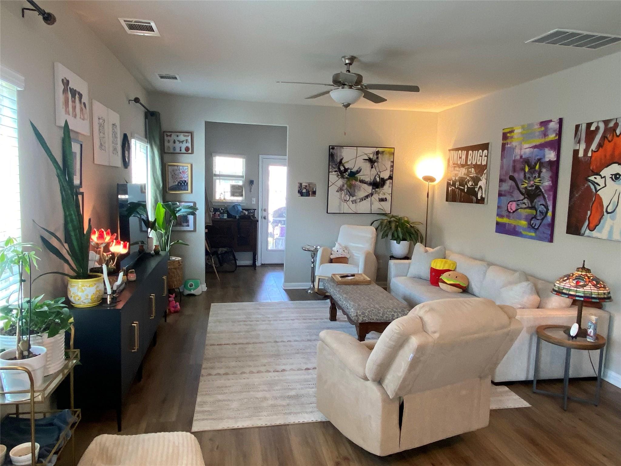 110 Oakdale Meadows LN