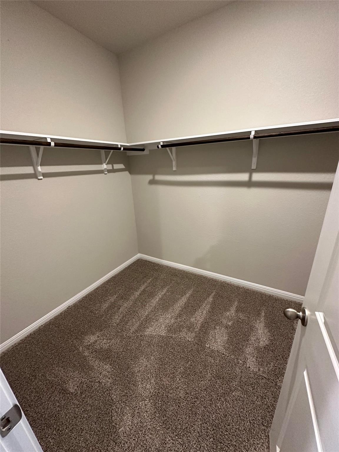 110 Oakdale Meadows LN