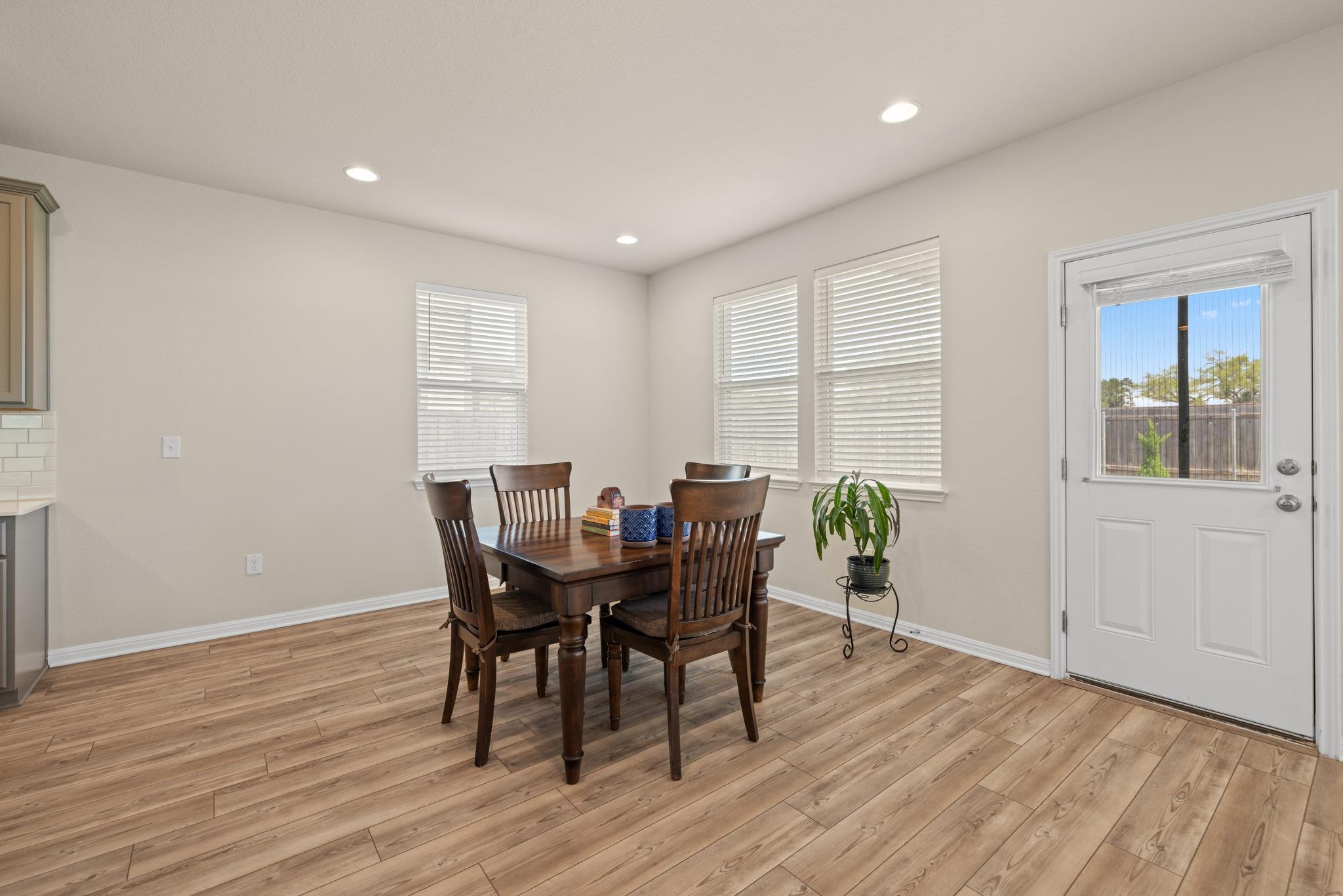 416 Staunton DR