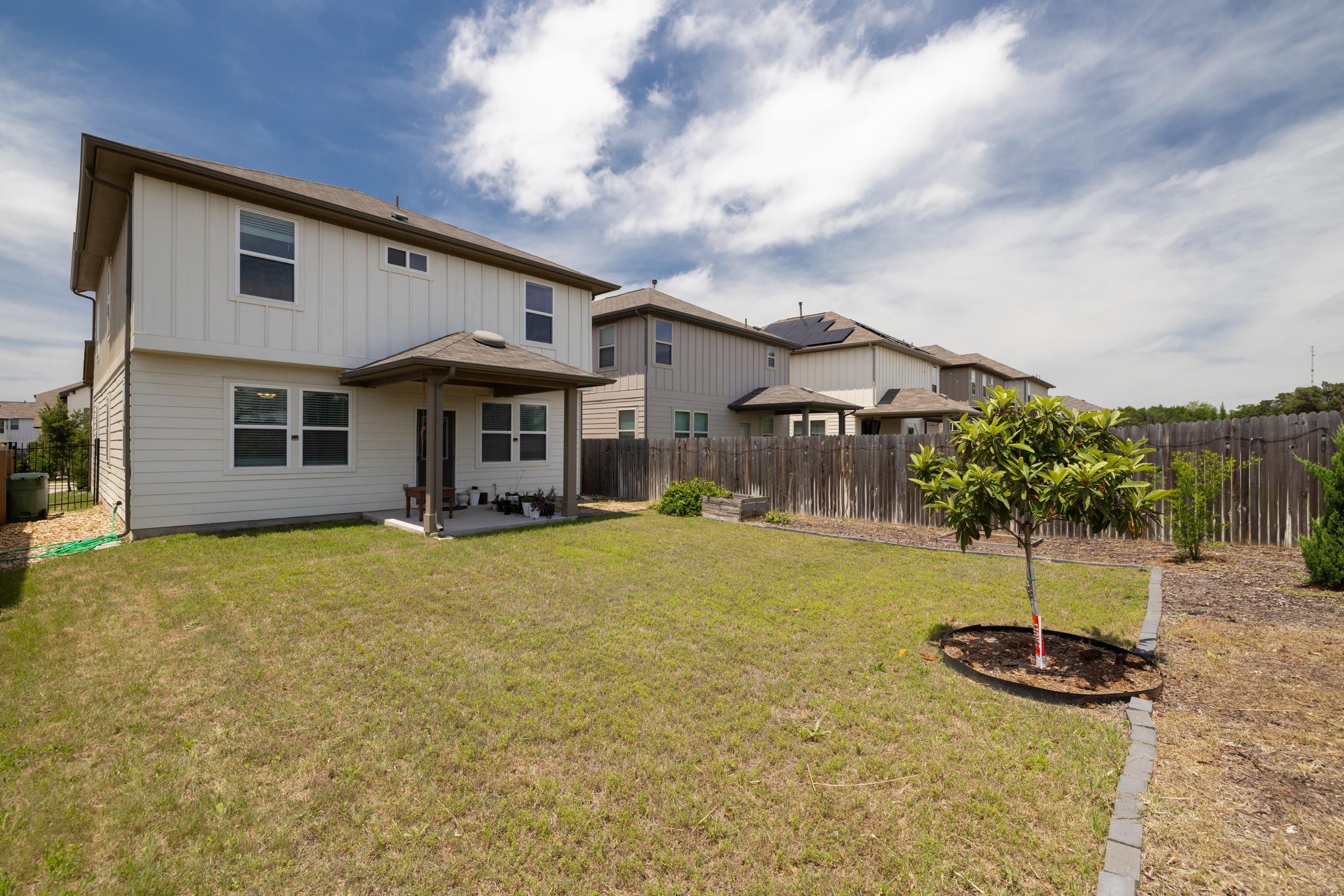 416 Staunton DR