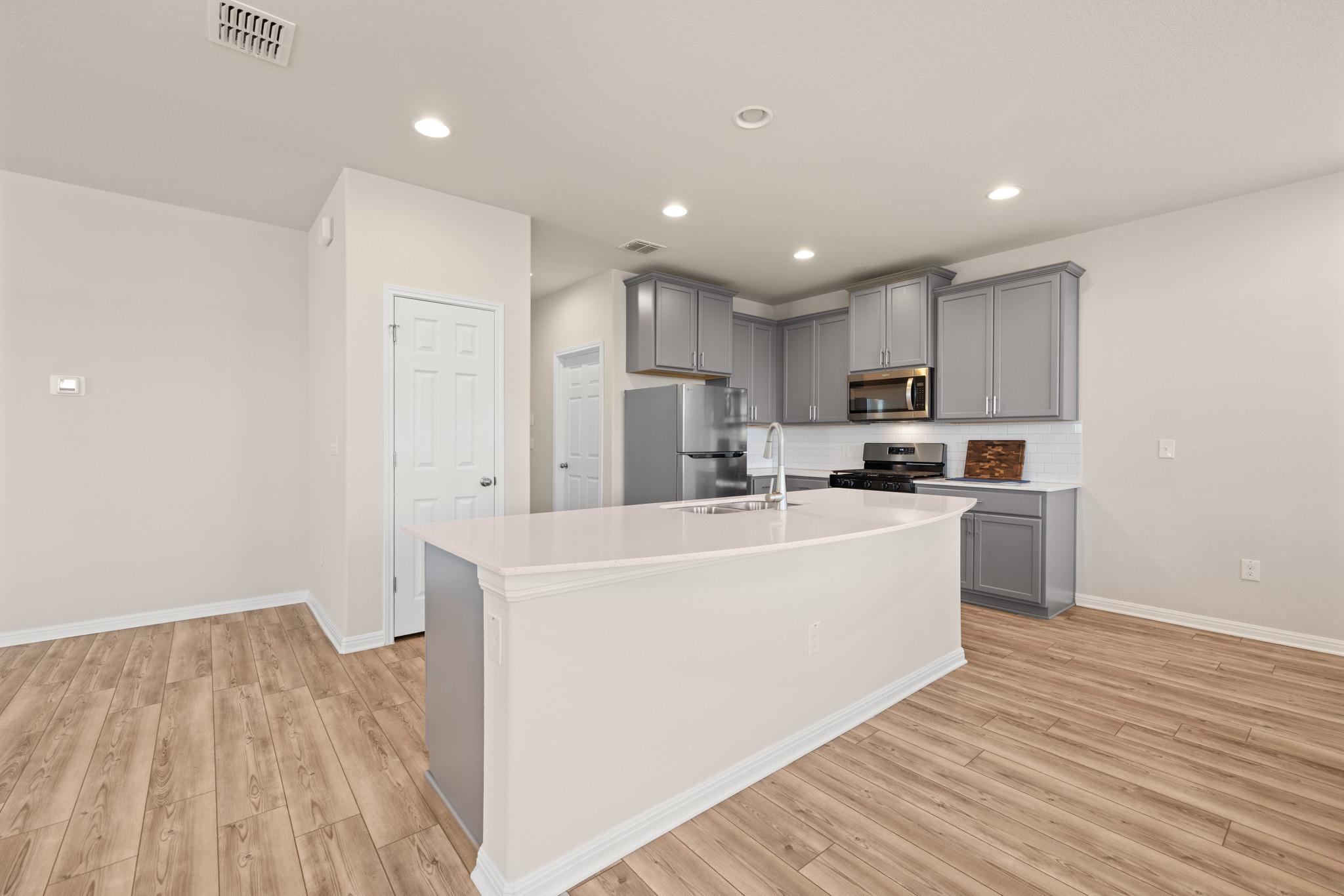 416 Staunton DR