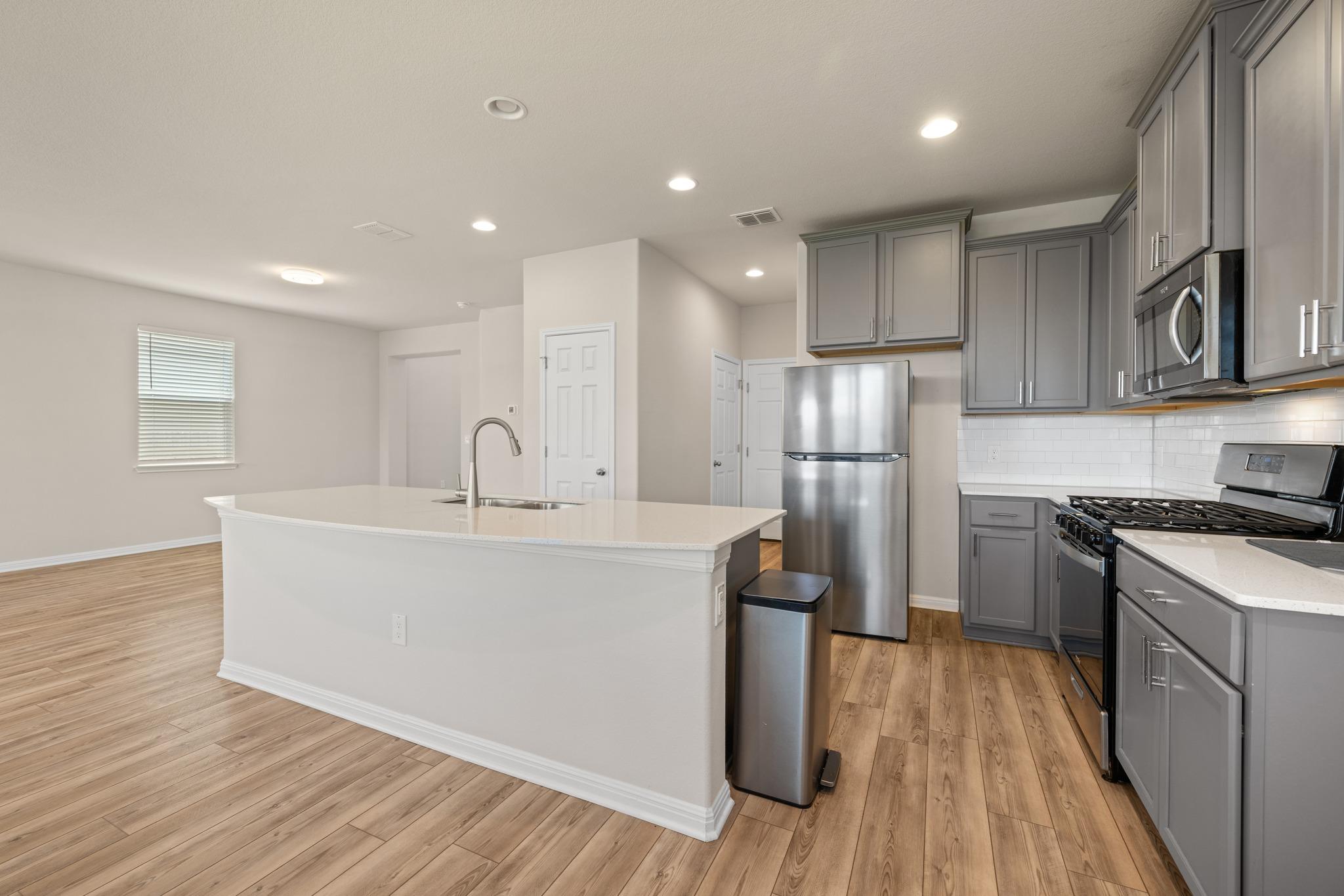 416 Staunton DR