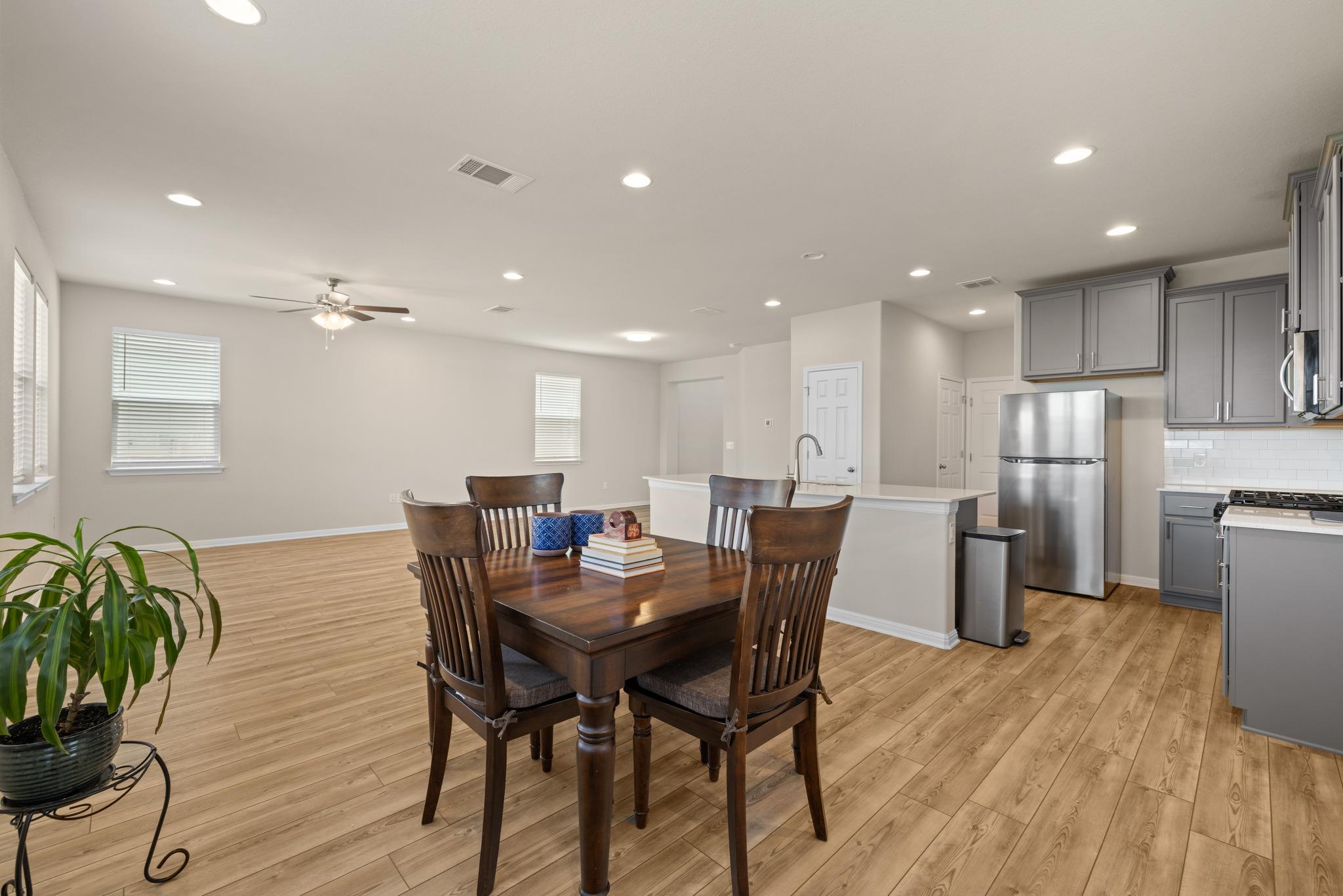 416 Staunton DR