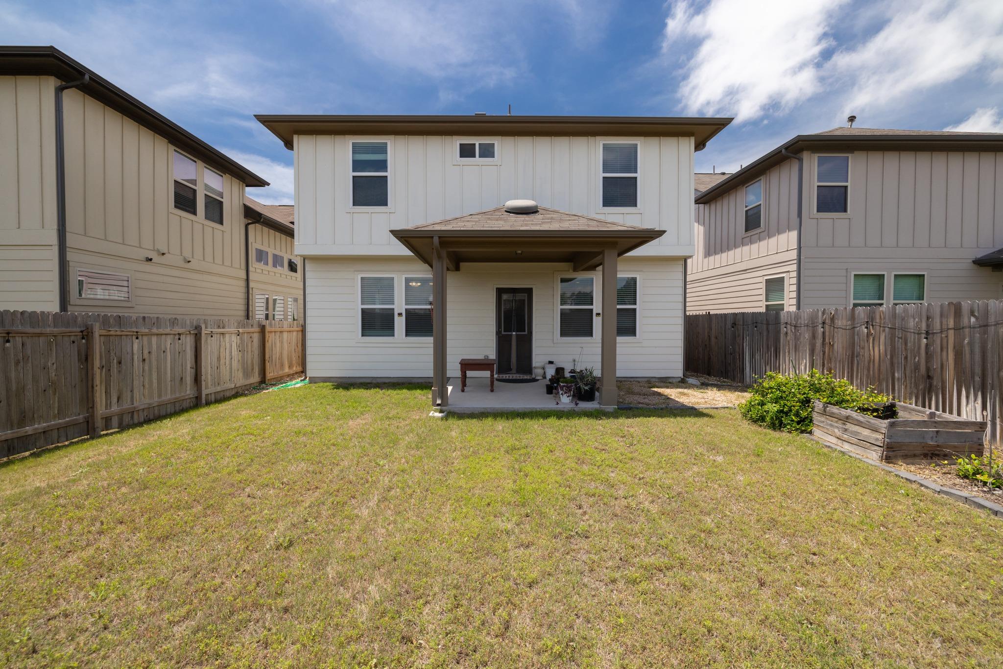416 Staunton DR