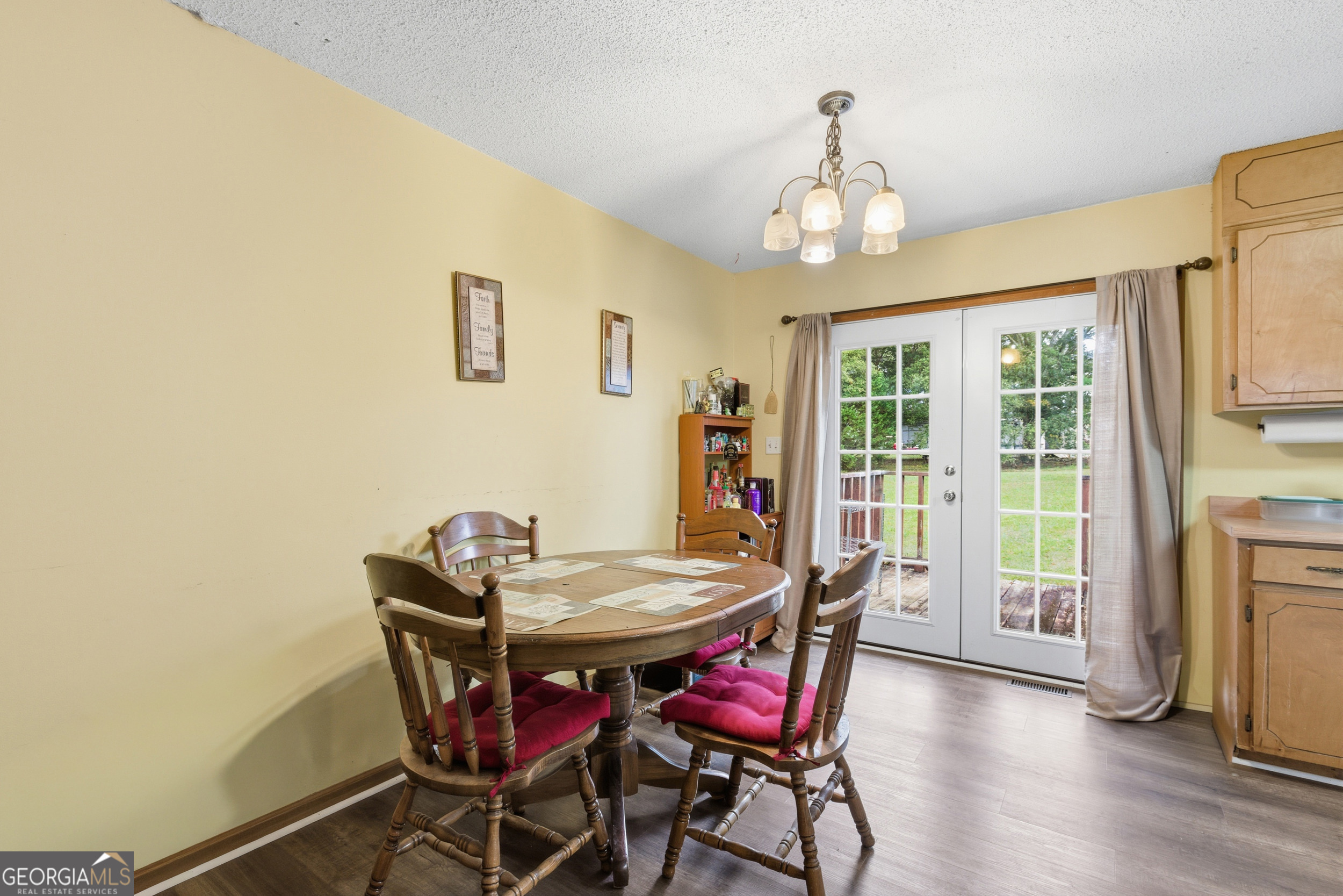 989 Grady School Road