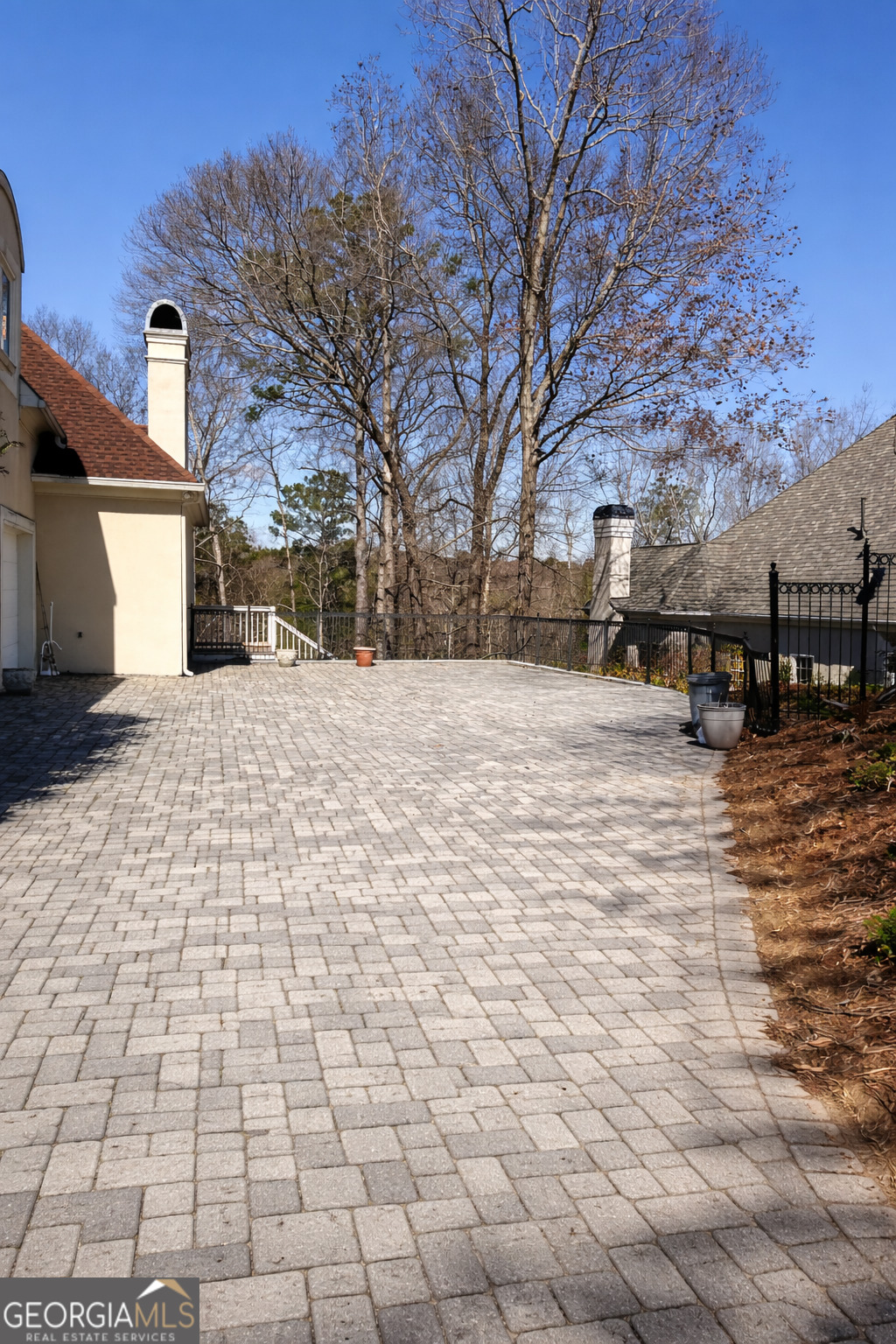 8360 Jett Ferry Road