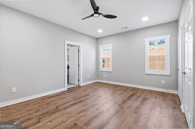 2955 E Point