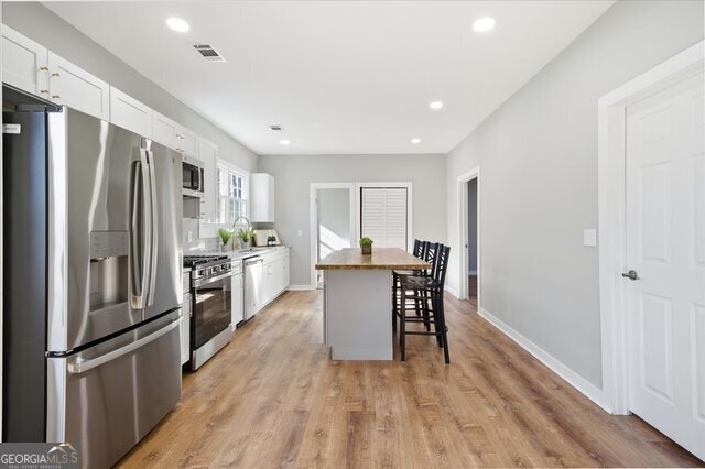 2955 E Point