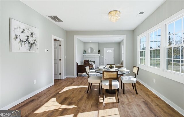 2955 E Point
