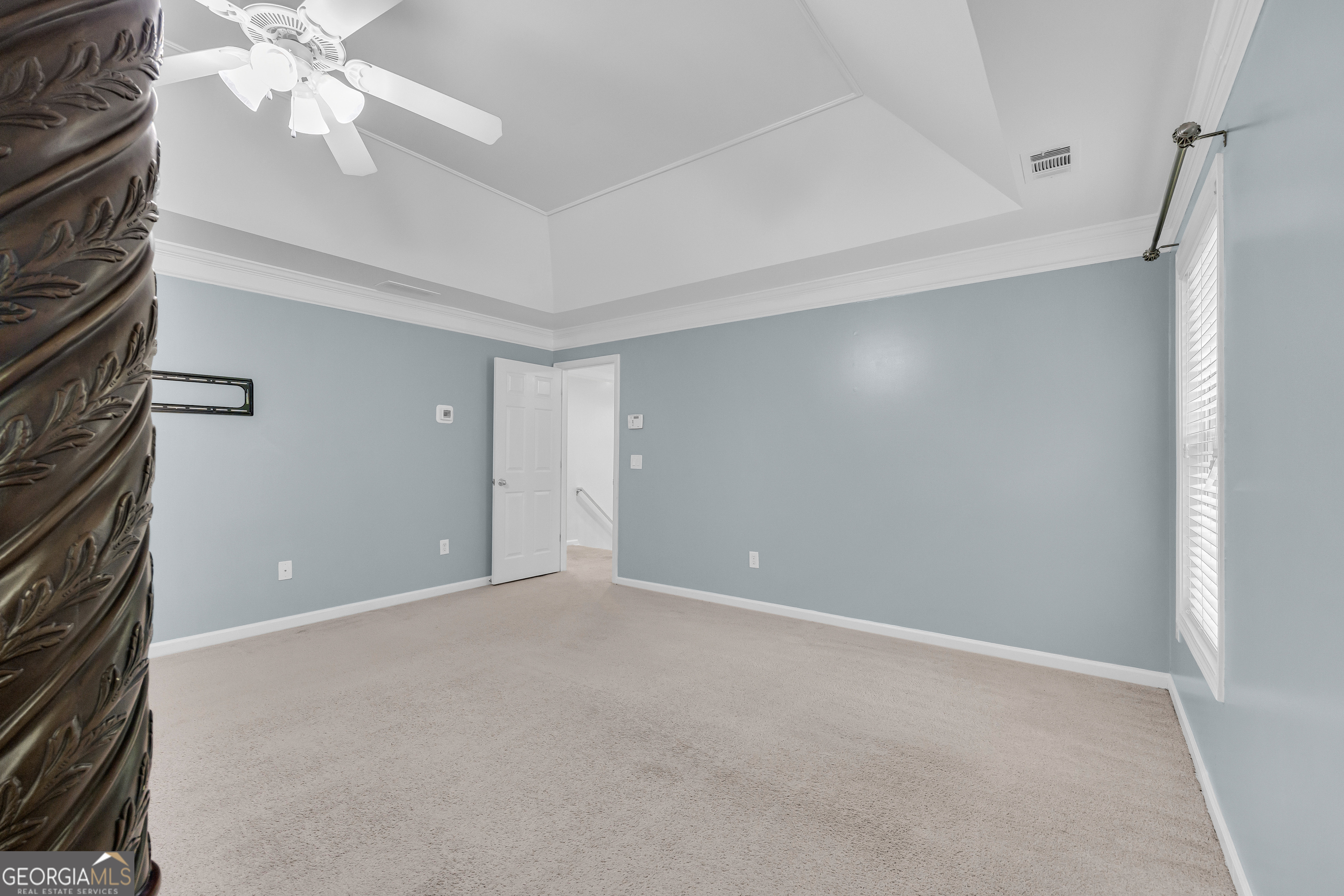 1729 Lakeland Lane