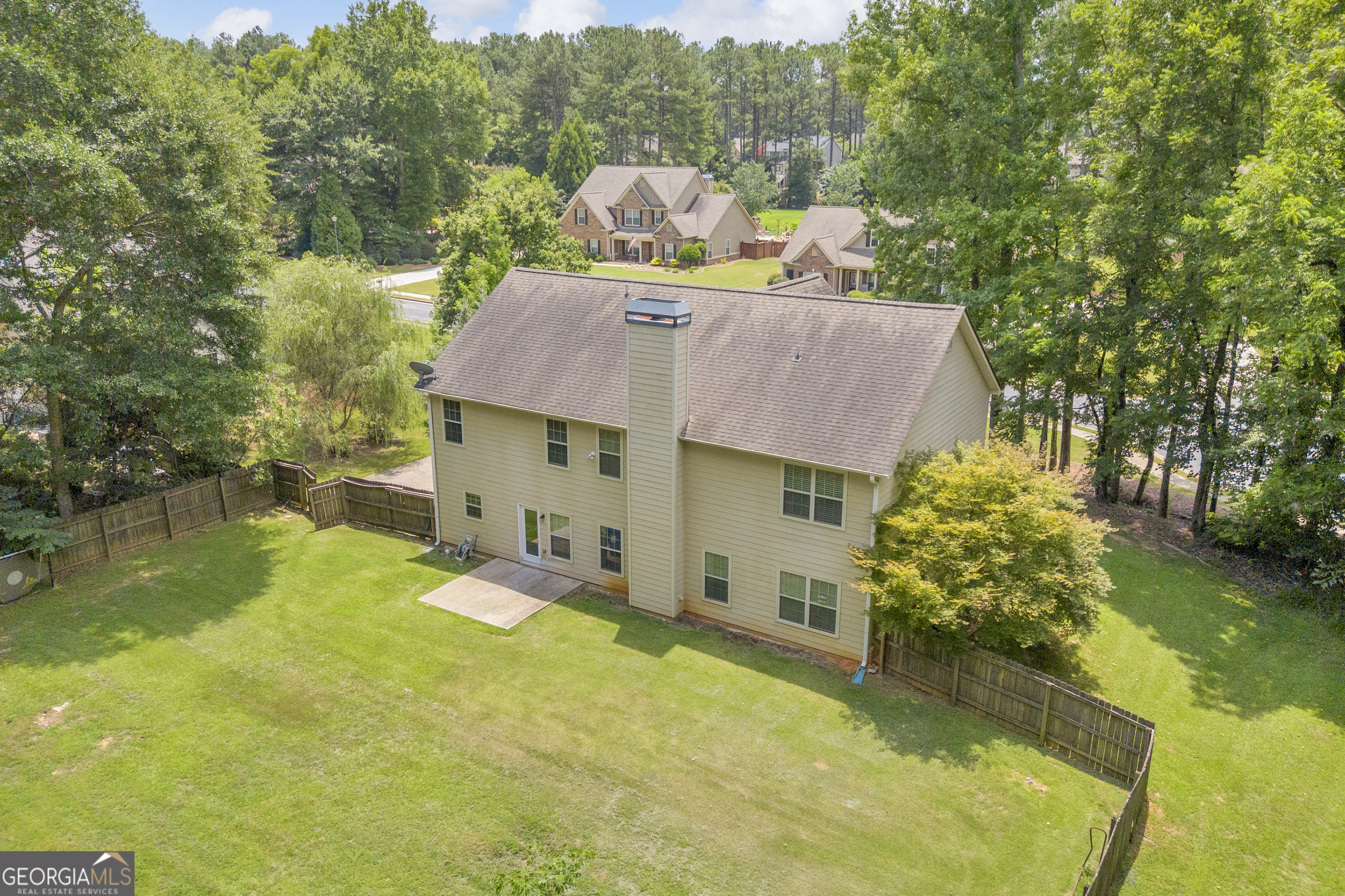 1729 Lakeland Lane